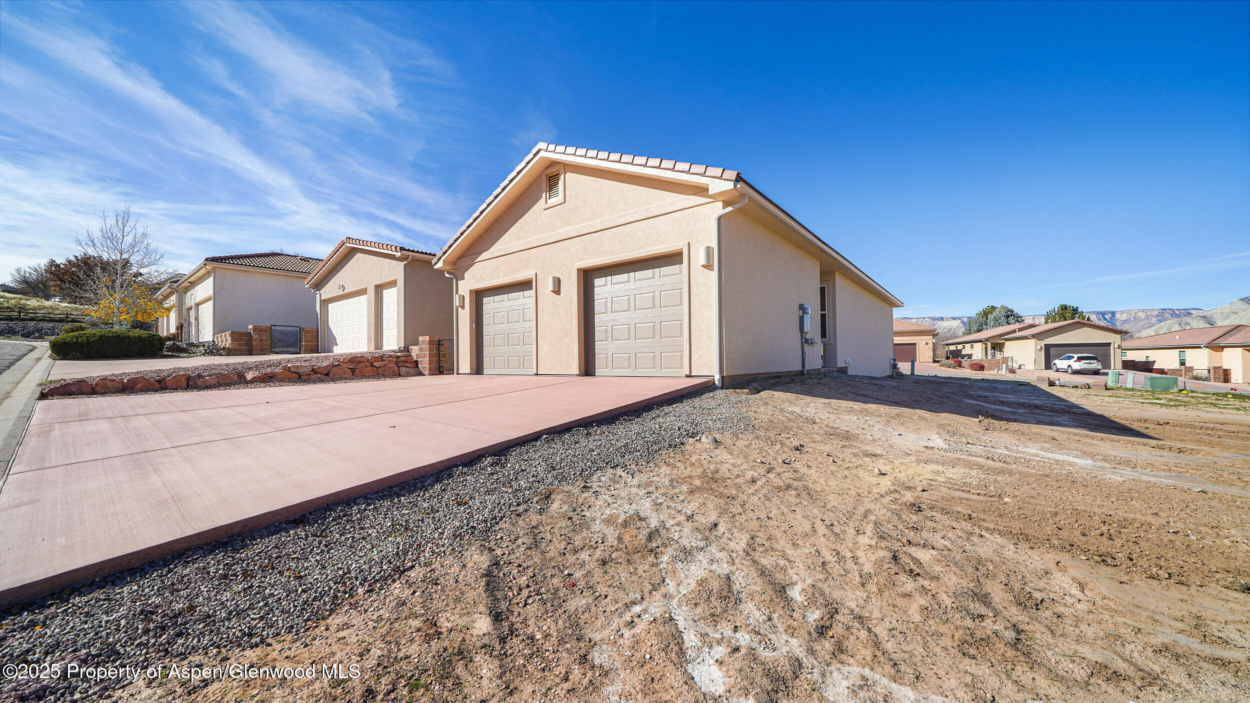 52 Hogan Parachute CO 81635