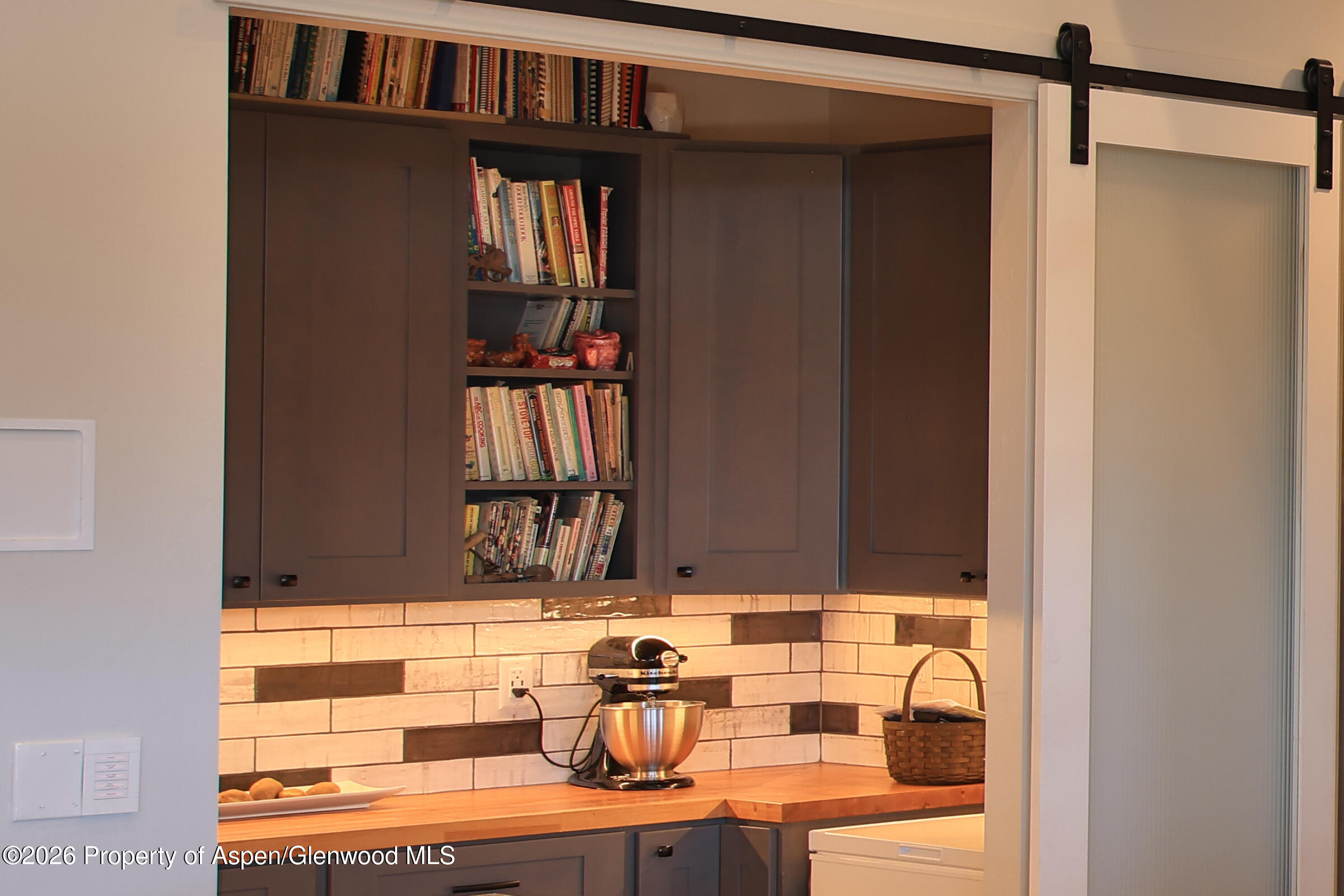 12471 54 7/10 Road Molina CO 81646