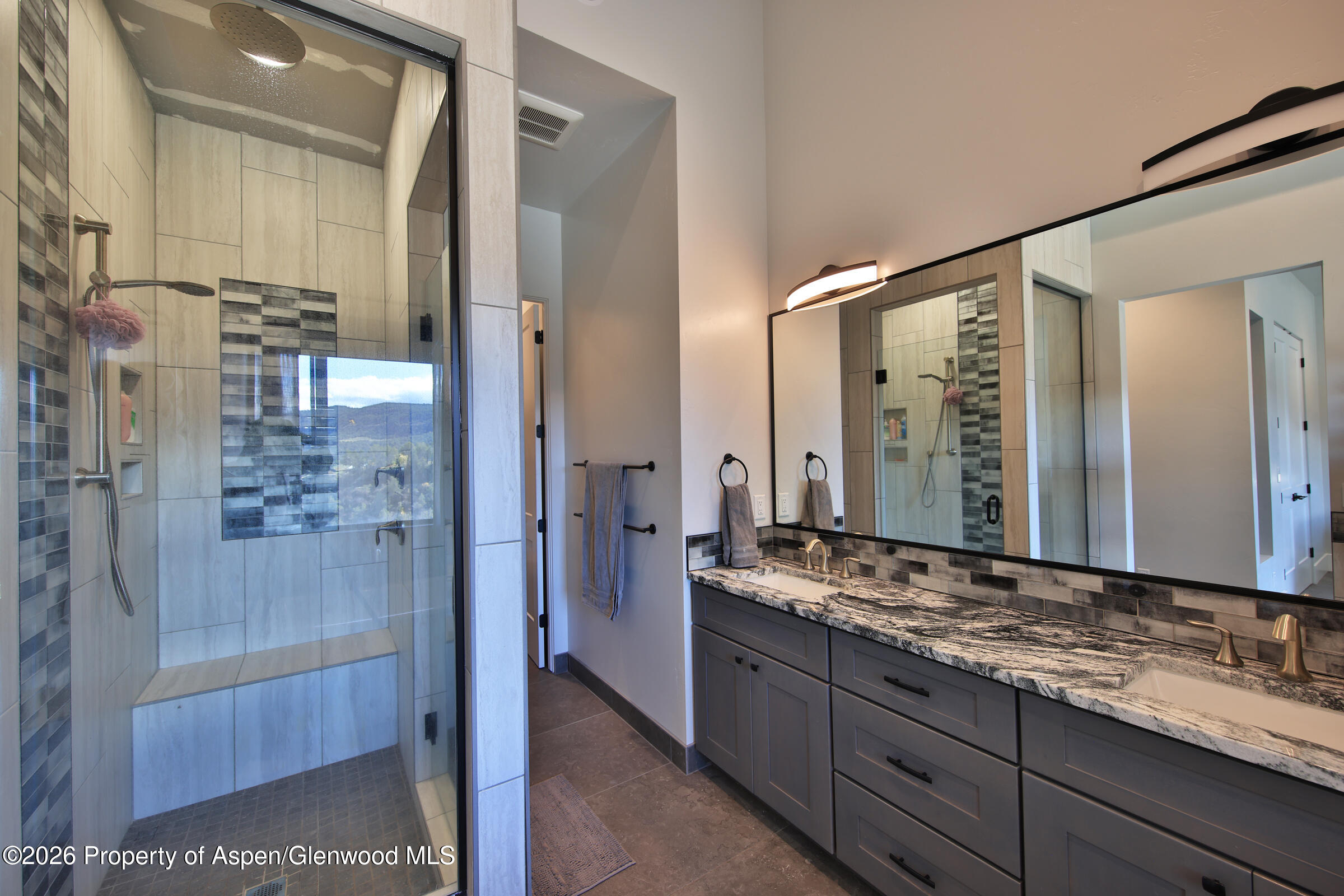 12471 54 7/10 Road Molina CO 81646