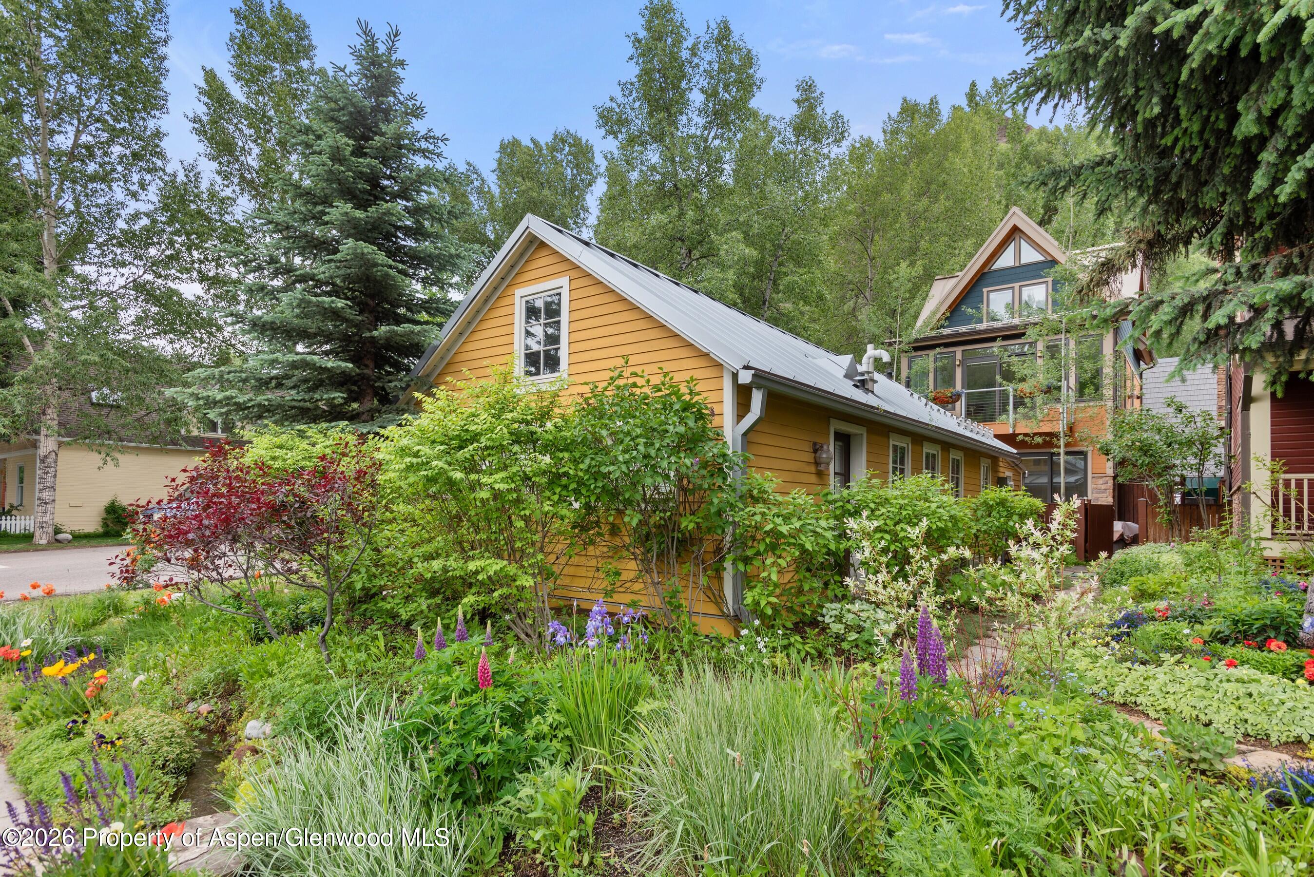 701 W Main Street Aspen CO 81611