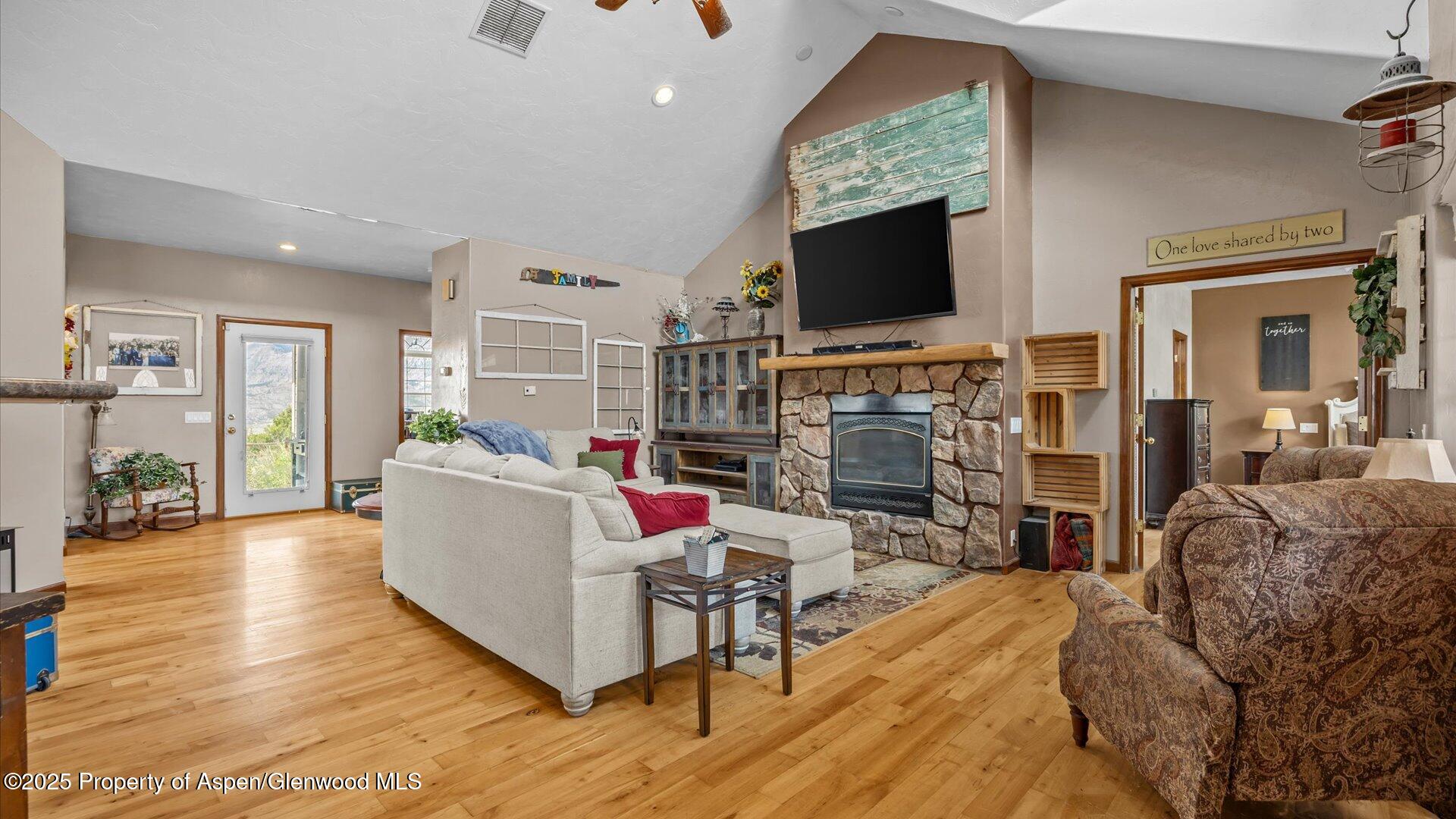 7517 Cr 306 Parachute CO 81635