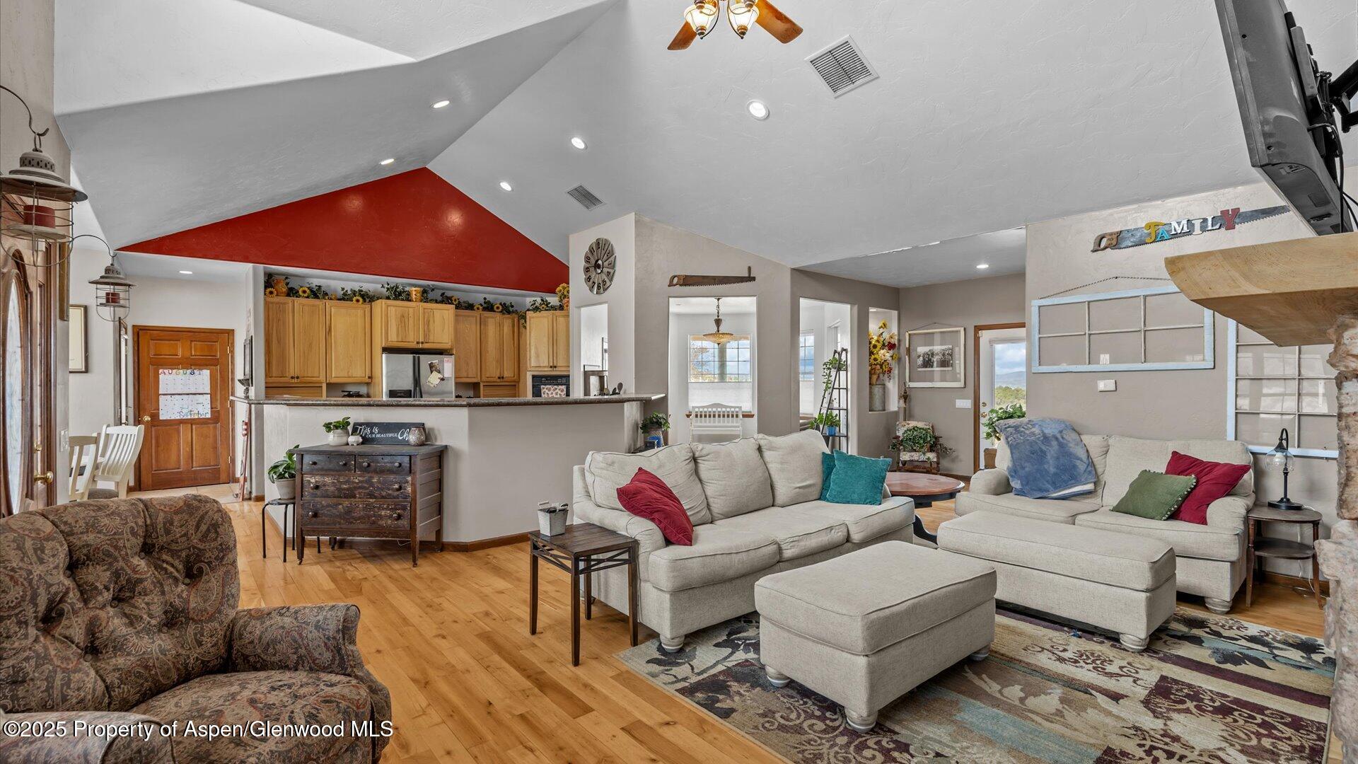 7517 Cr 306 Parachute CO 81635