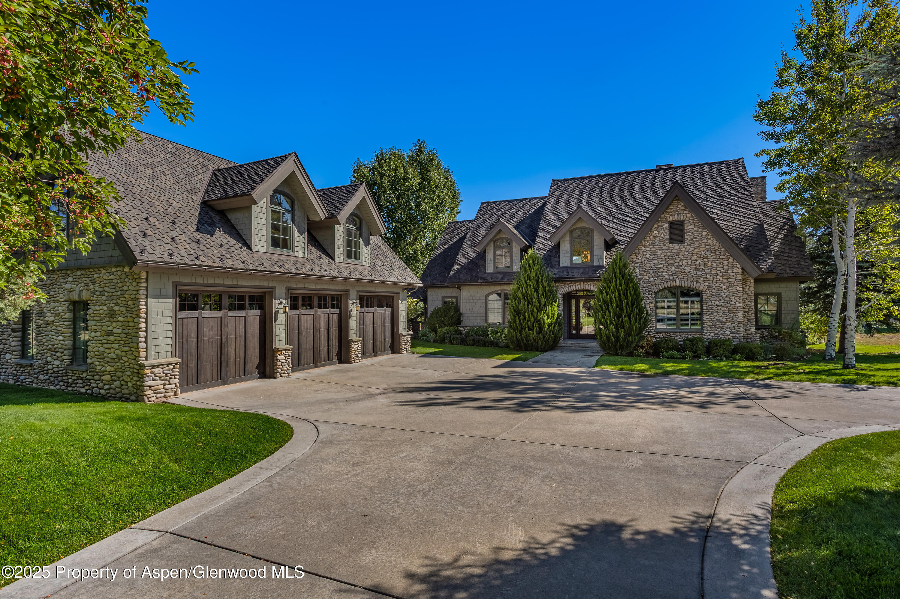 Carbondale CO, 42 Midland Loop