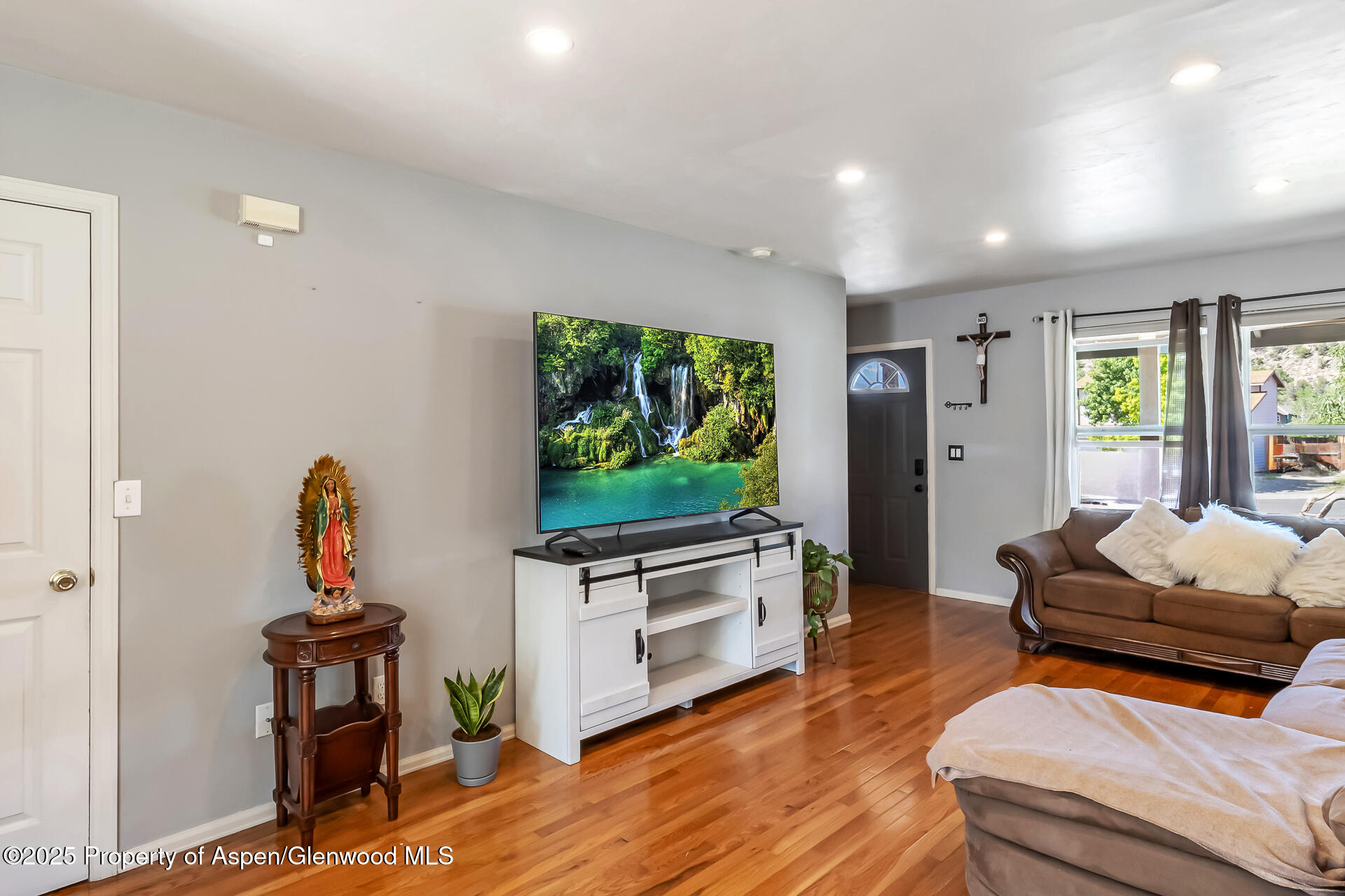 2618 Apache Court Rifle CO 81650