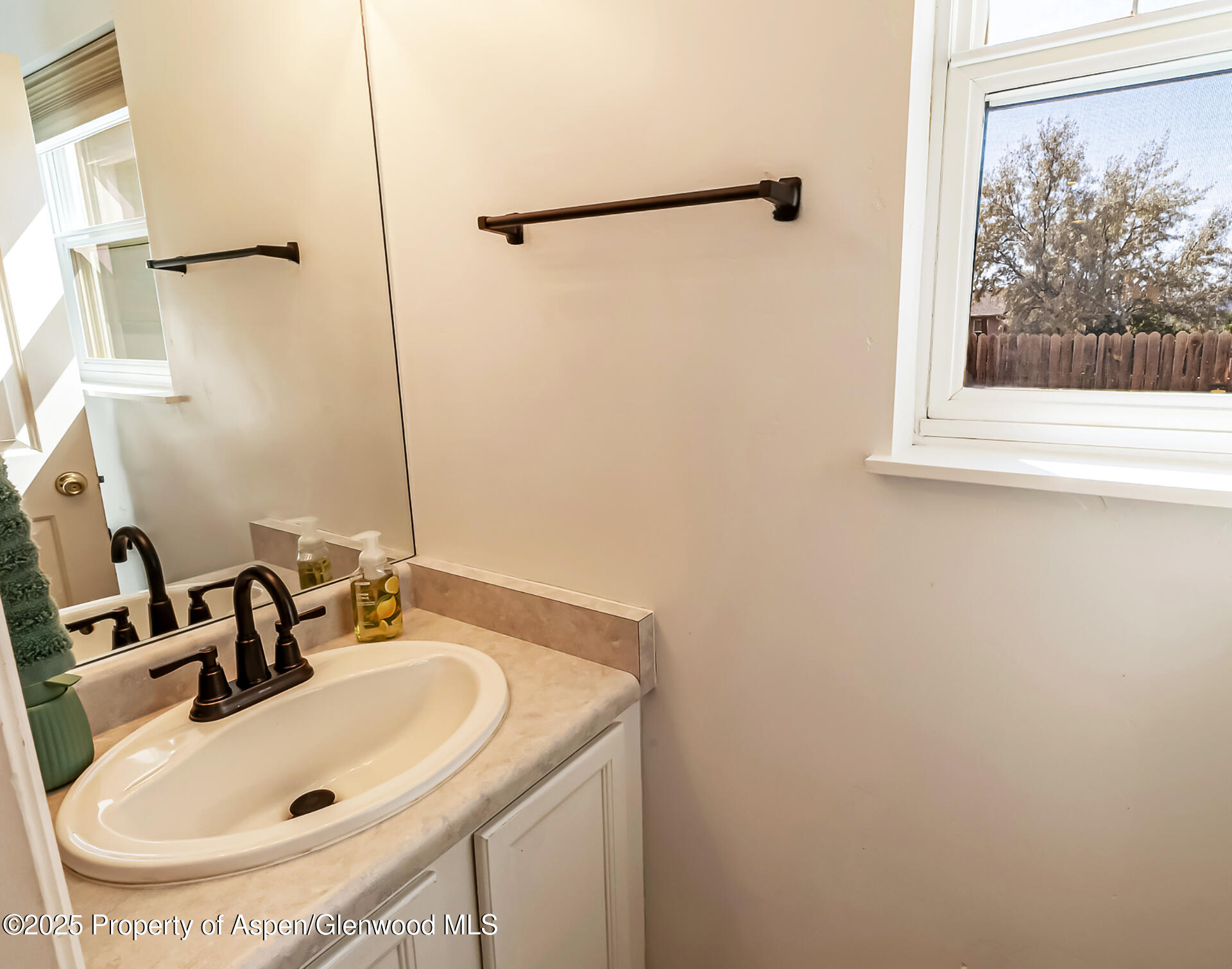 2618 Apache Court Rifle CO 81650