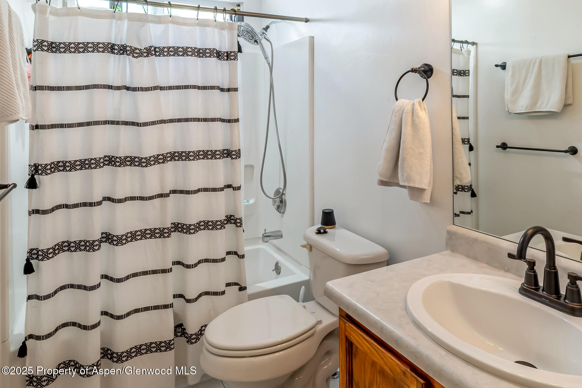 2618 Apache Court Rifle CO 81650