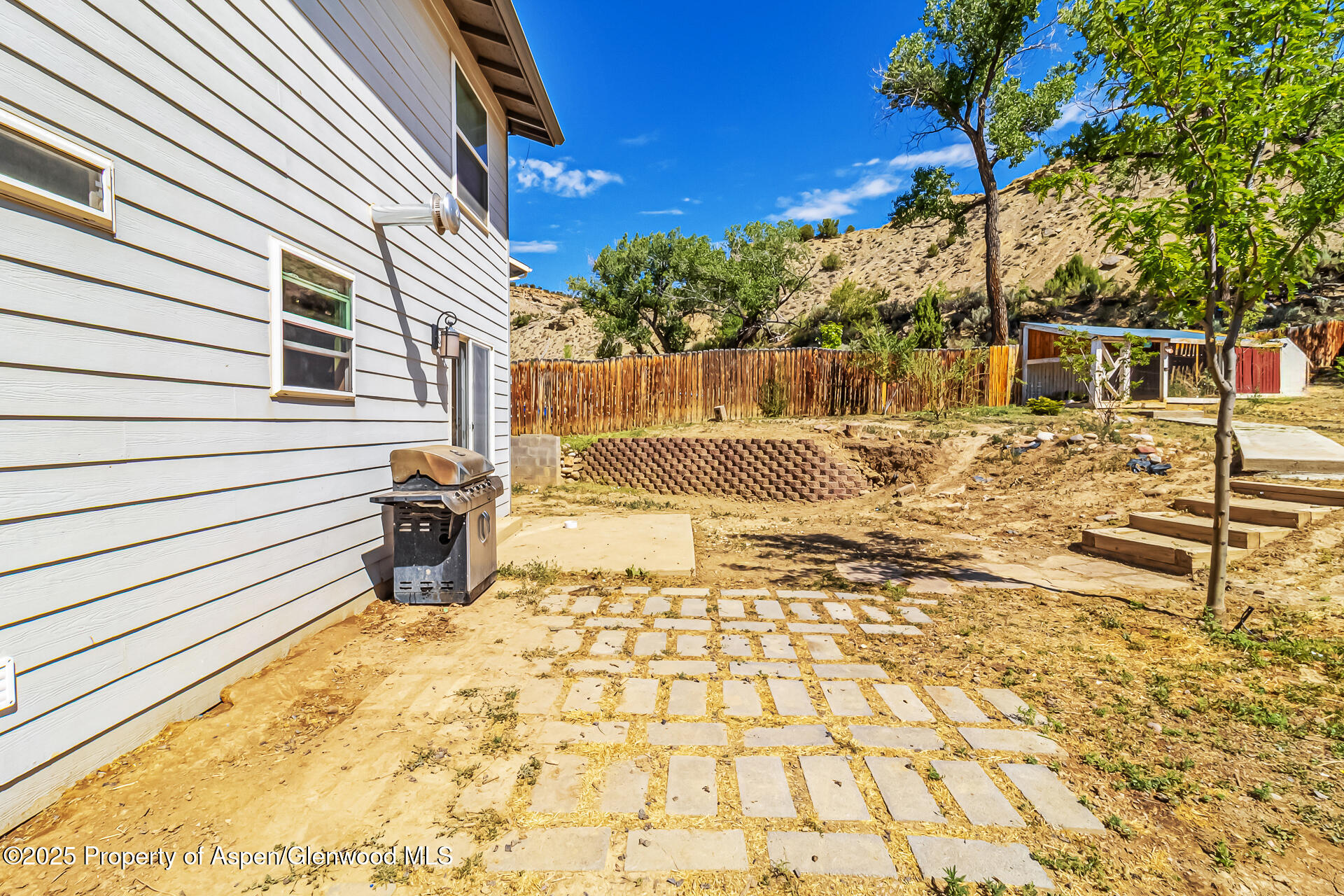 2618 Apache Court Rifle CO 81650