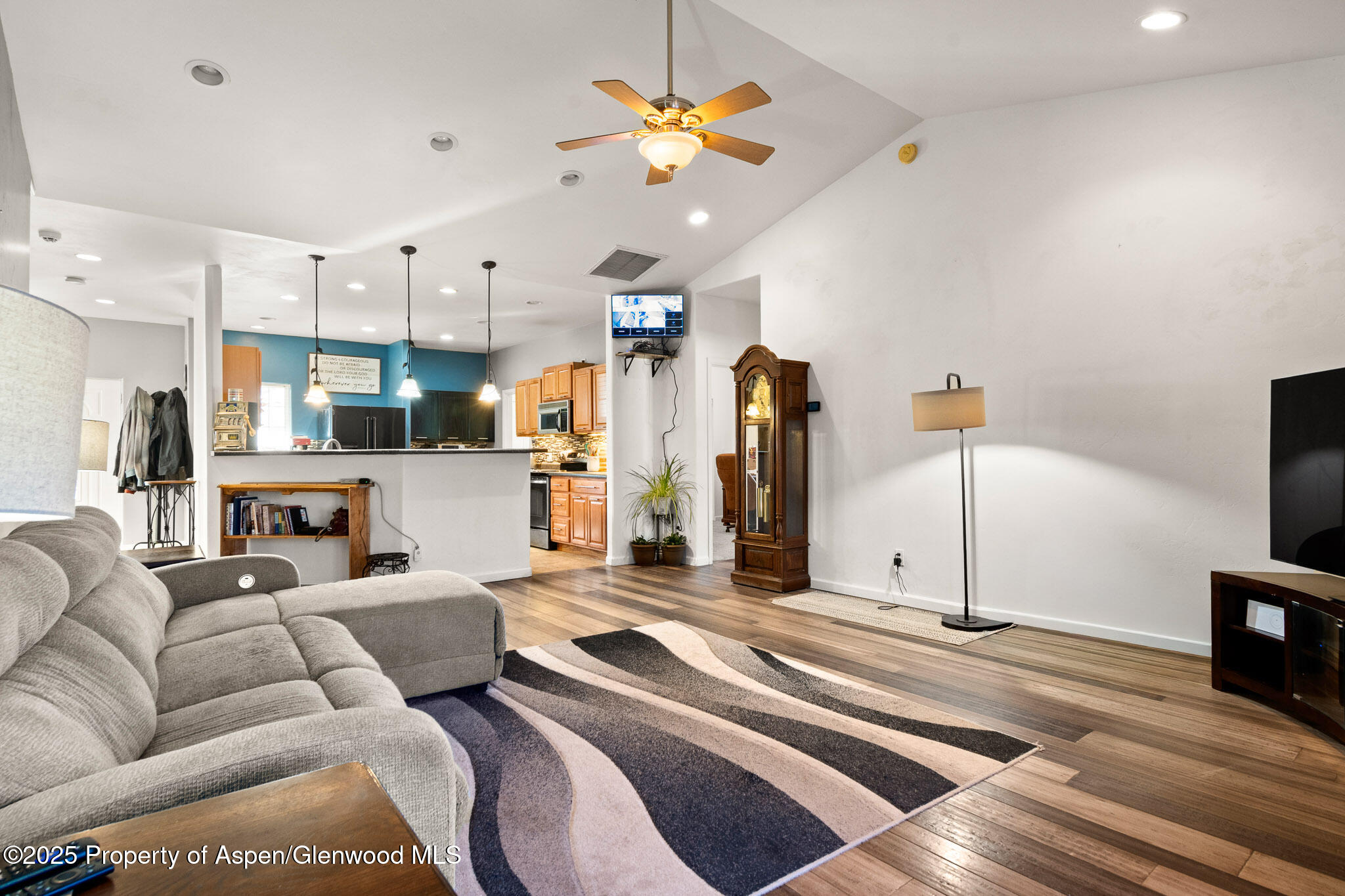 42 Eagle Court Parachute CO 81635