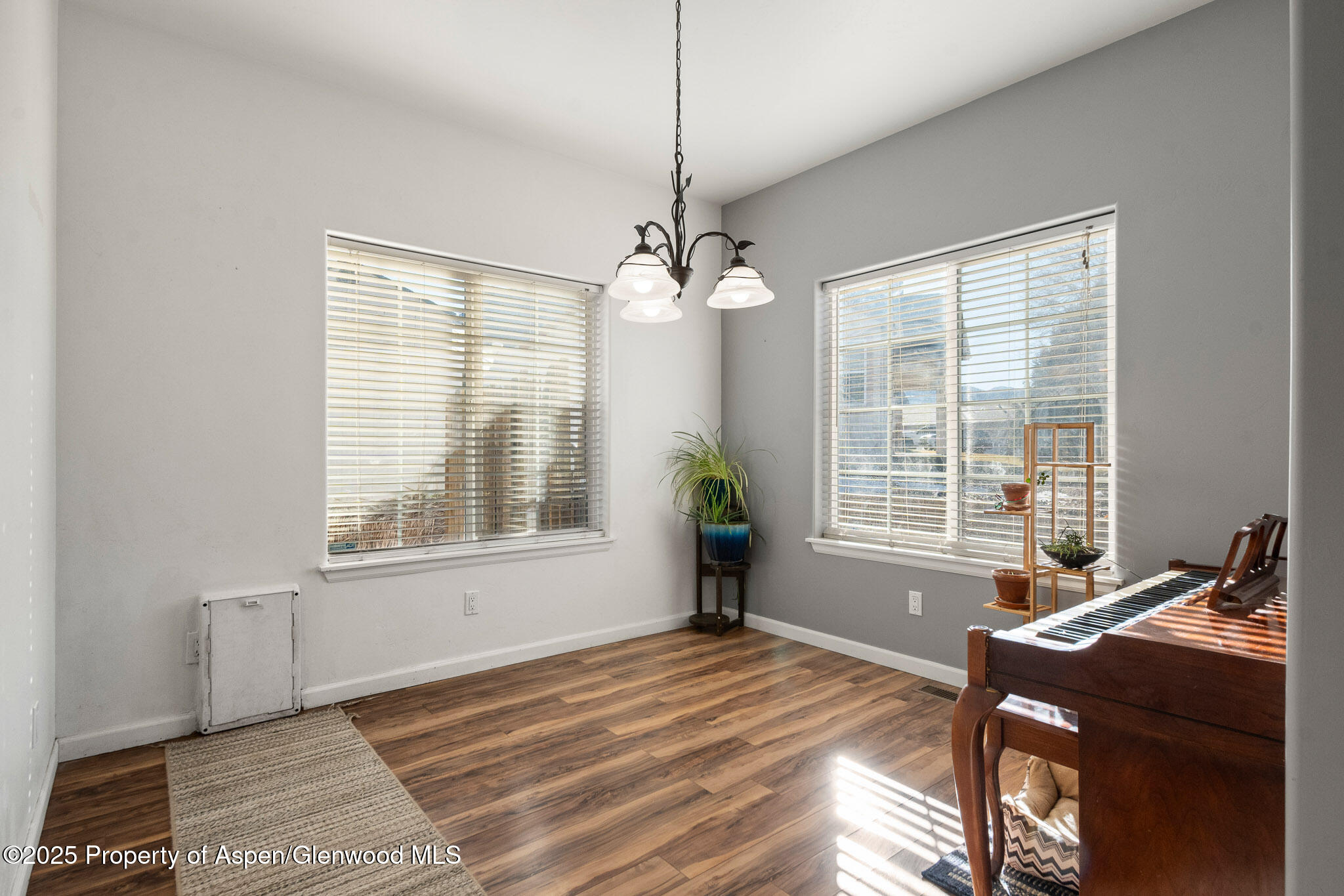 42 Eagle Court Parachute CO 81635