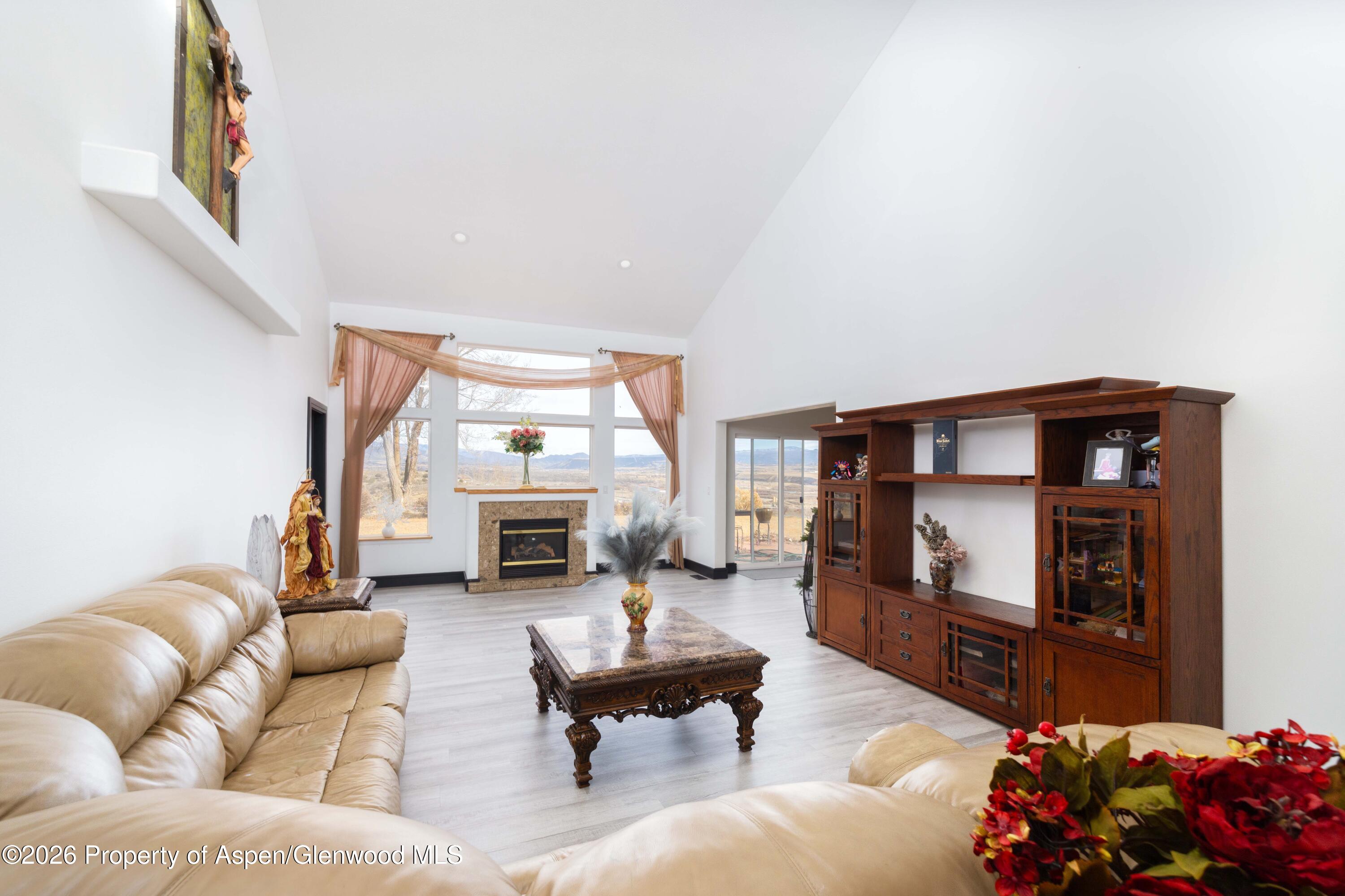 902 Hickory Drive Rifle CO 81650