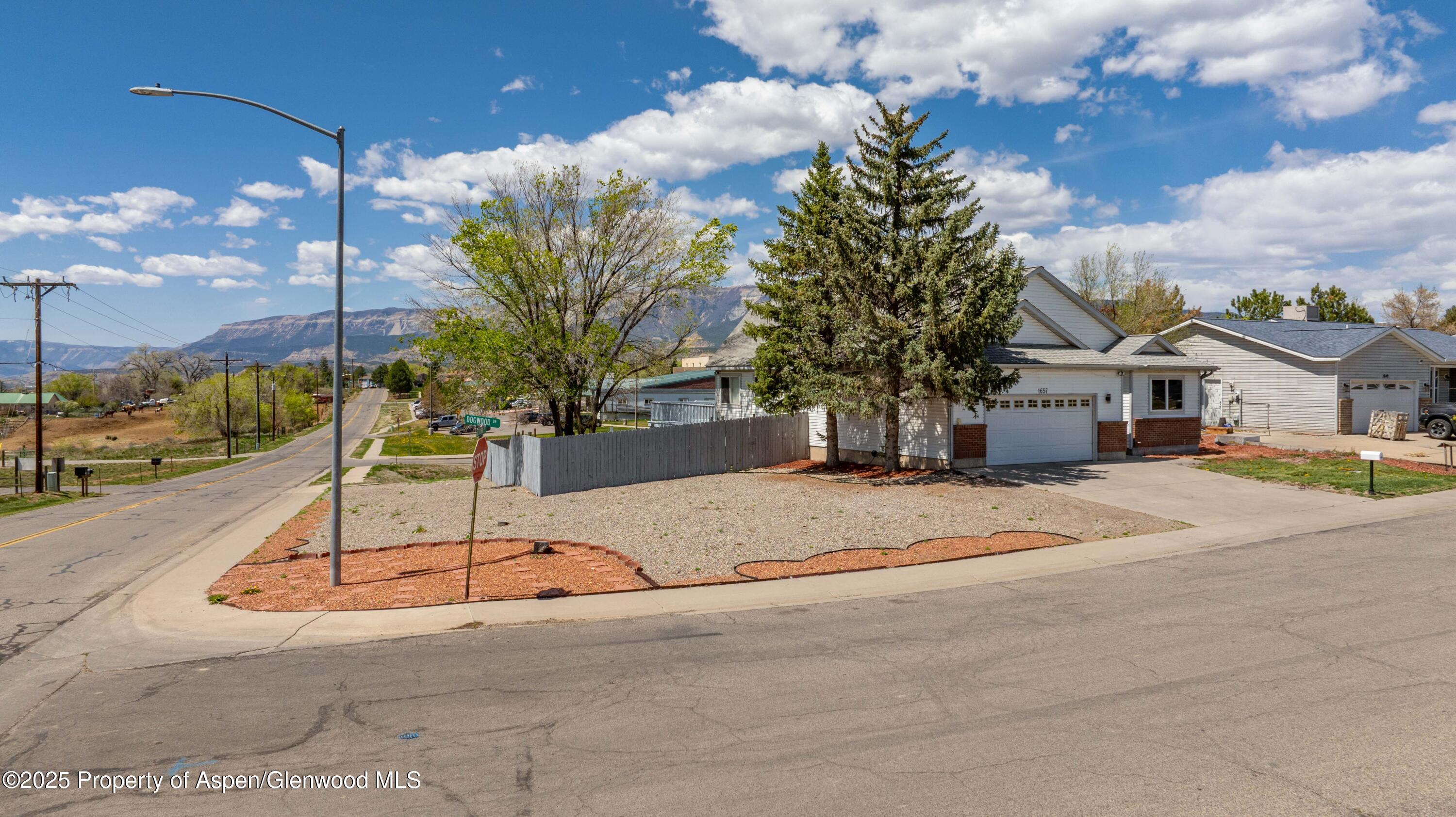 1657 Dogwood Drive Rifle CO 81650