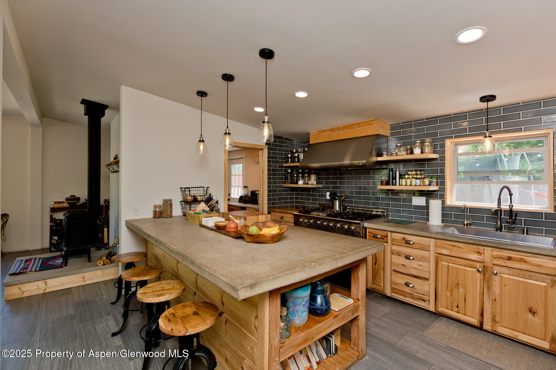 716 1/2 Minter Avenue Glenwood Springs CO 81601