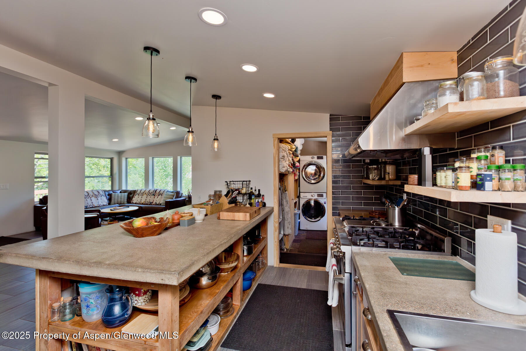 716 1/2 Minter Avenue Glenwood Springs CO 81601