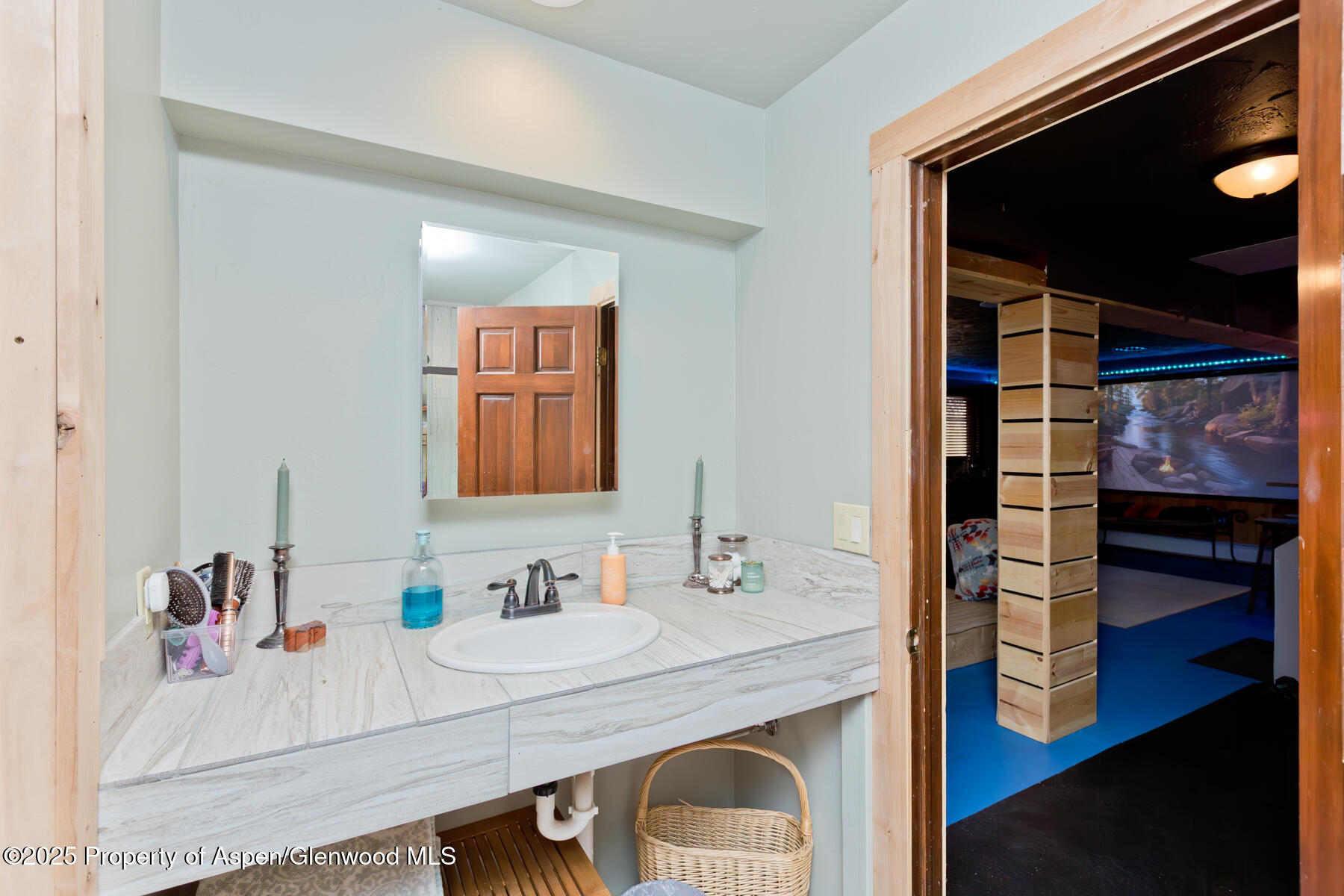 716 1/2 Minter Avenue Glenwood Springs CO 81601