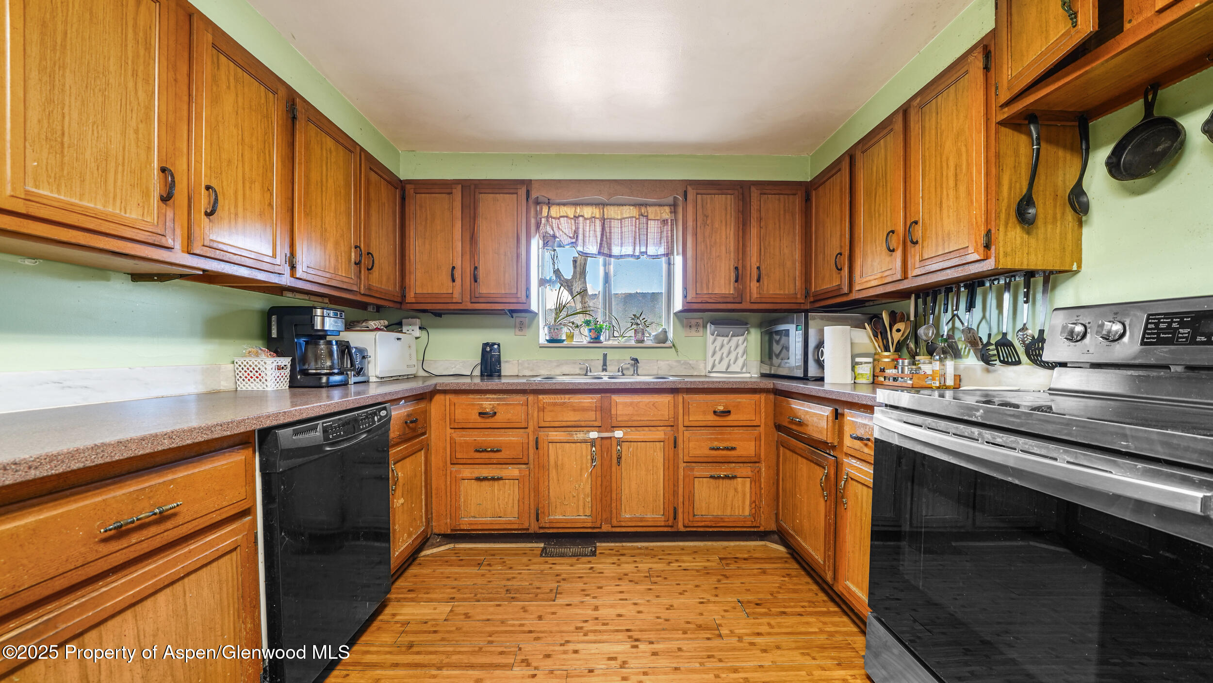 6303 Peach Valley Road New Castle CO 81647