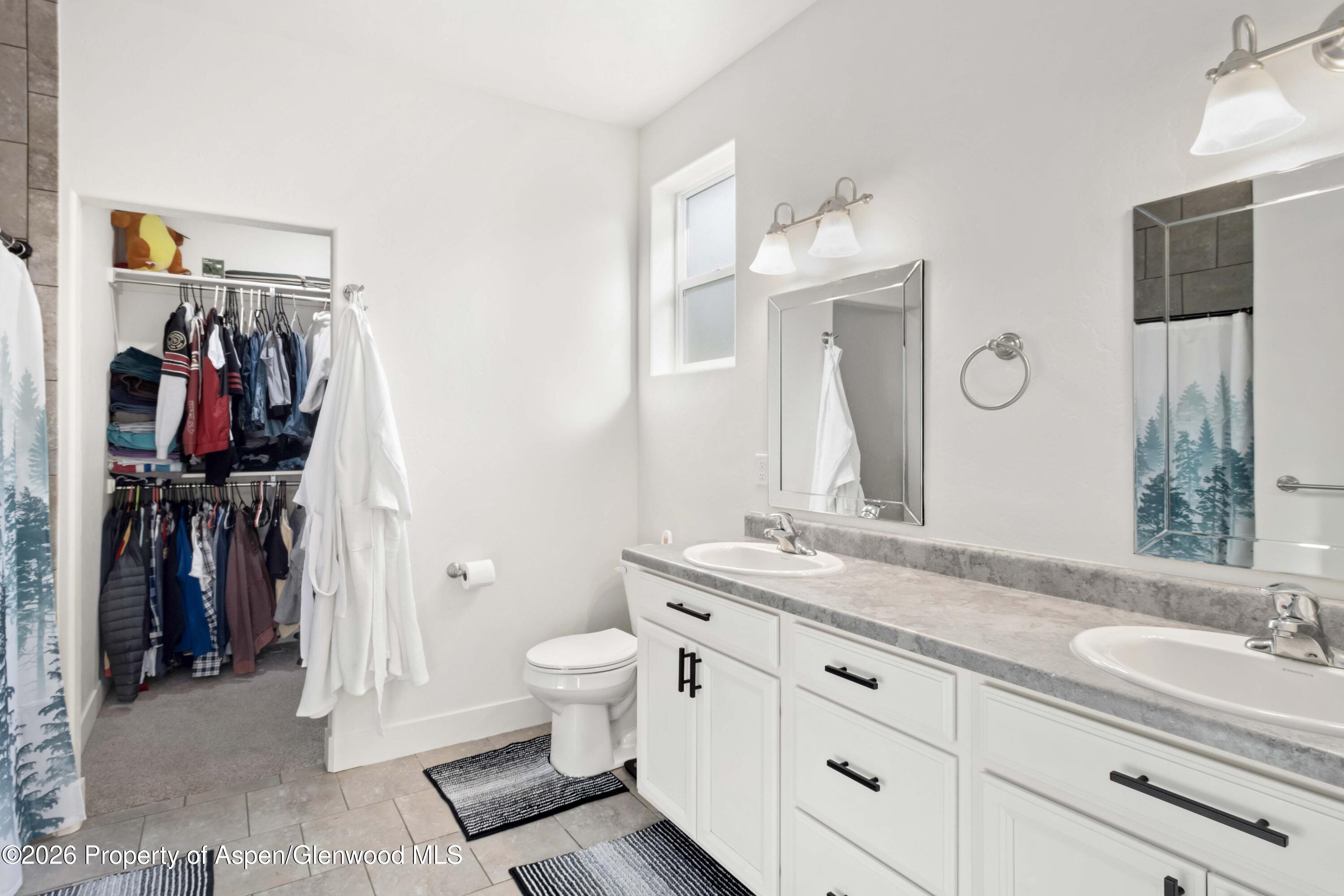 1671 E 17th Circle Rifle CO 81650