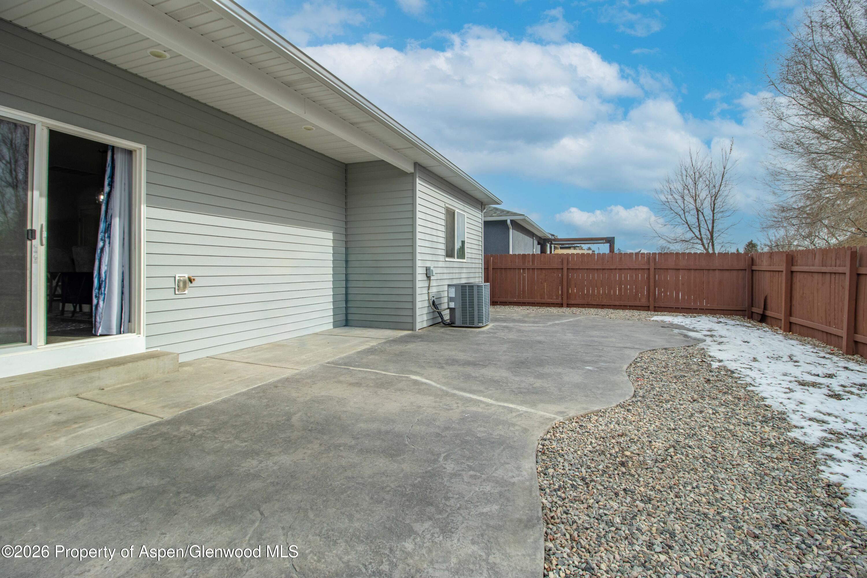 1671 E 17th Circle Rifle CO 81650