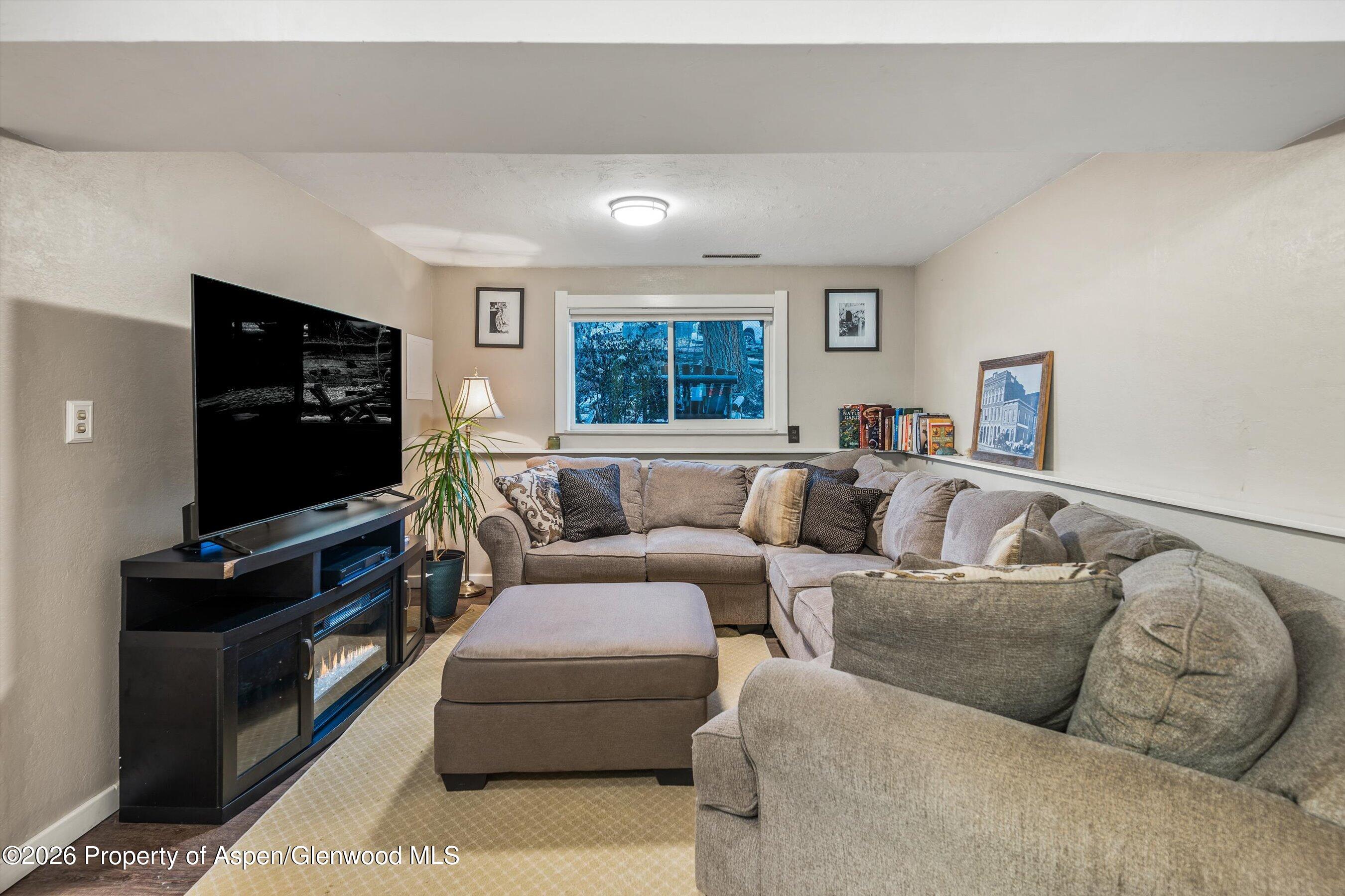 805 Munro Avenue Rifle CO 81650