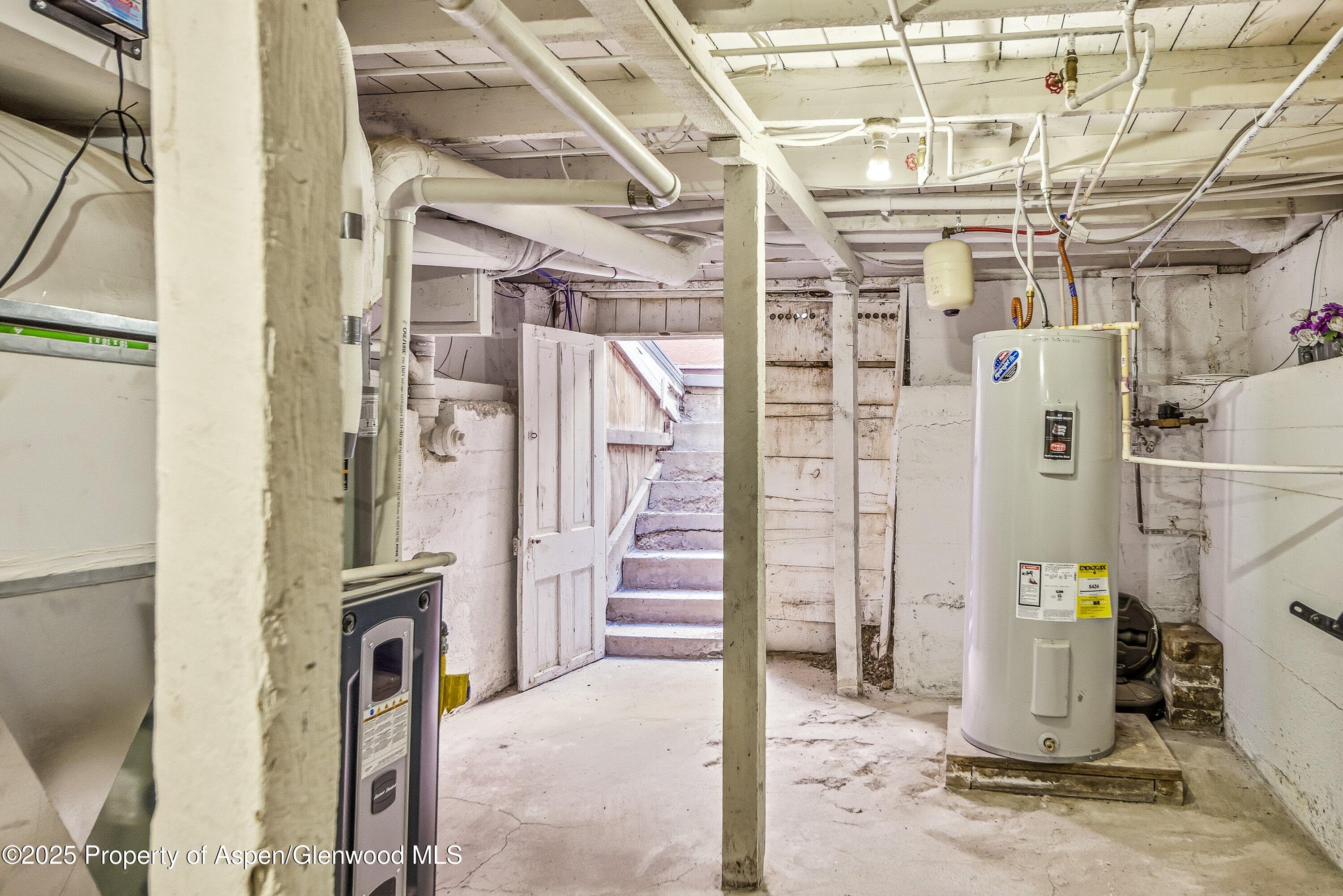 1037 N 1st Street Montrose CO 81401