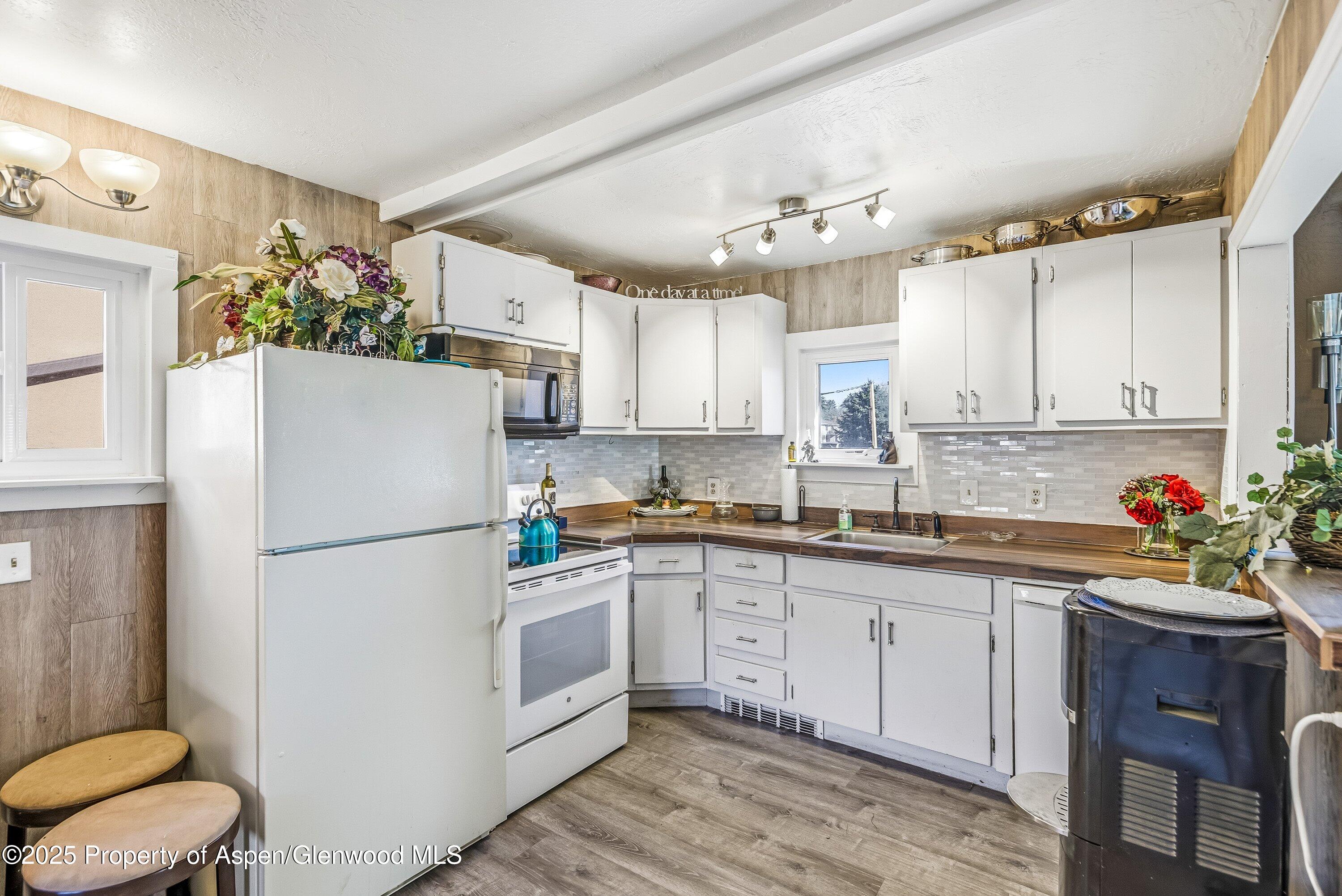 1037 N 1st Street Montrose CO 81401