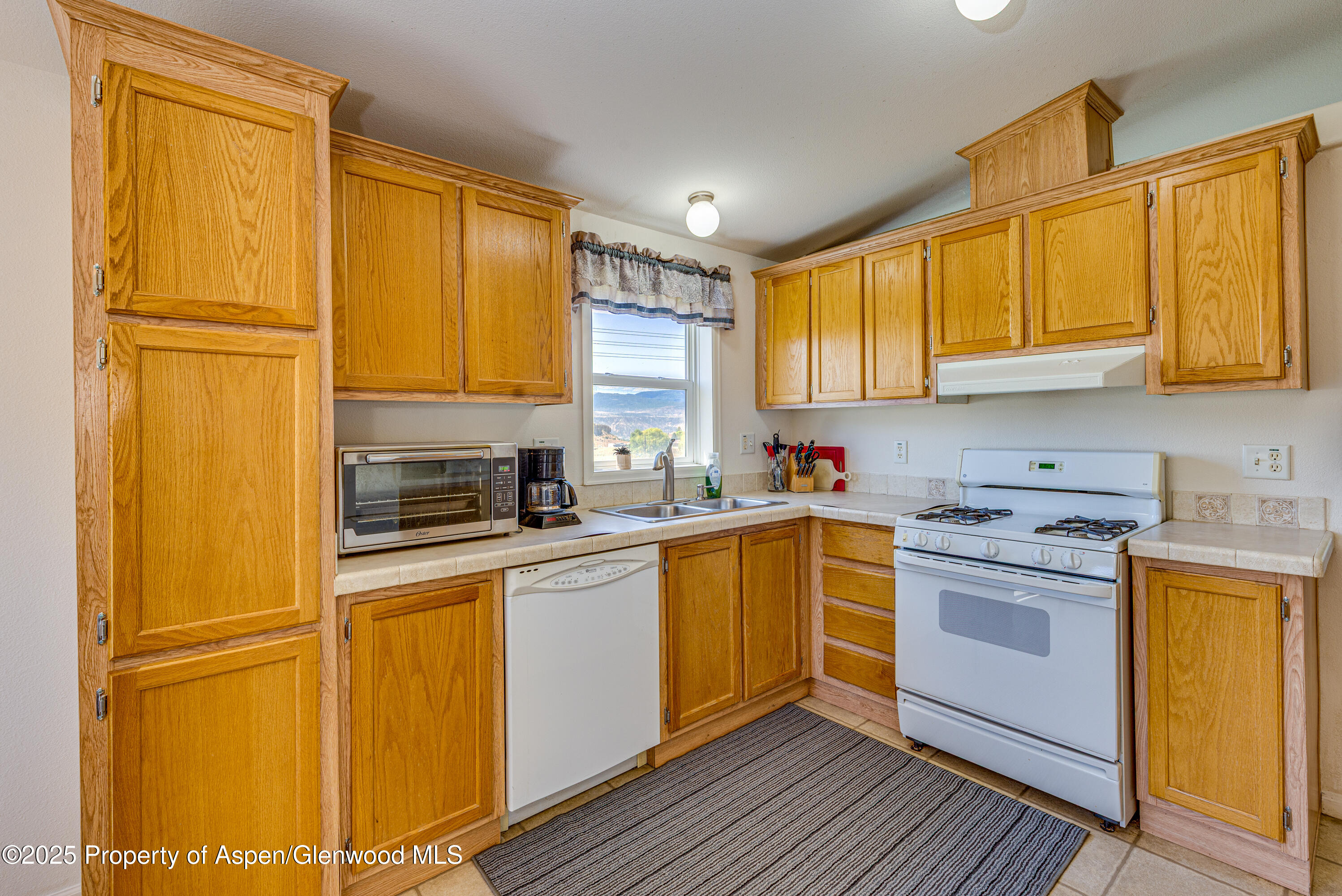 114 Rusty Spur Trail Rifle CO 81650