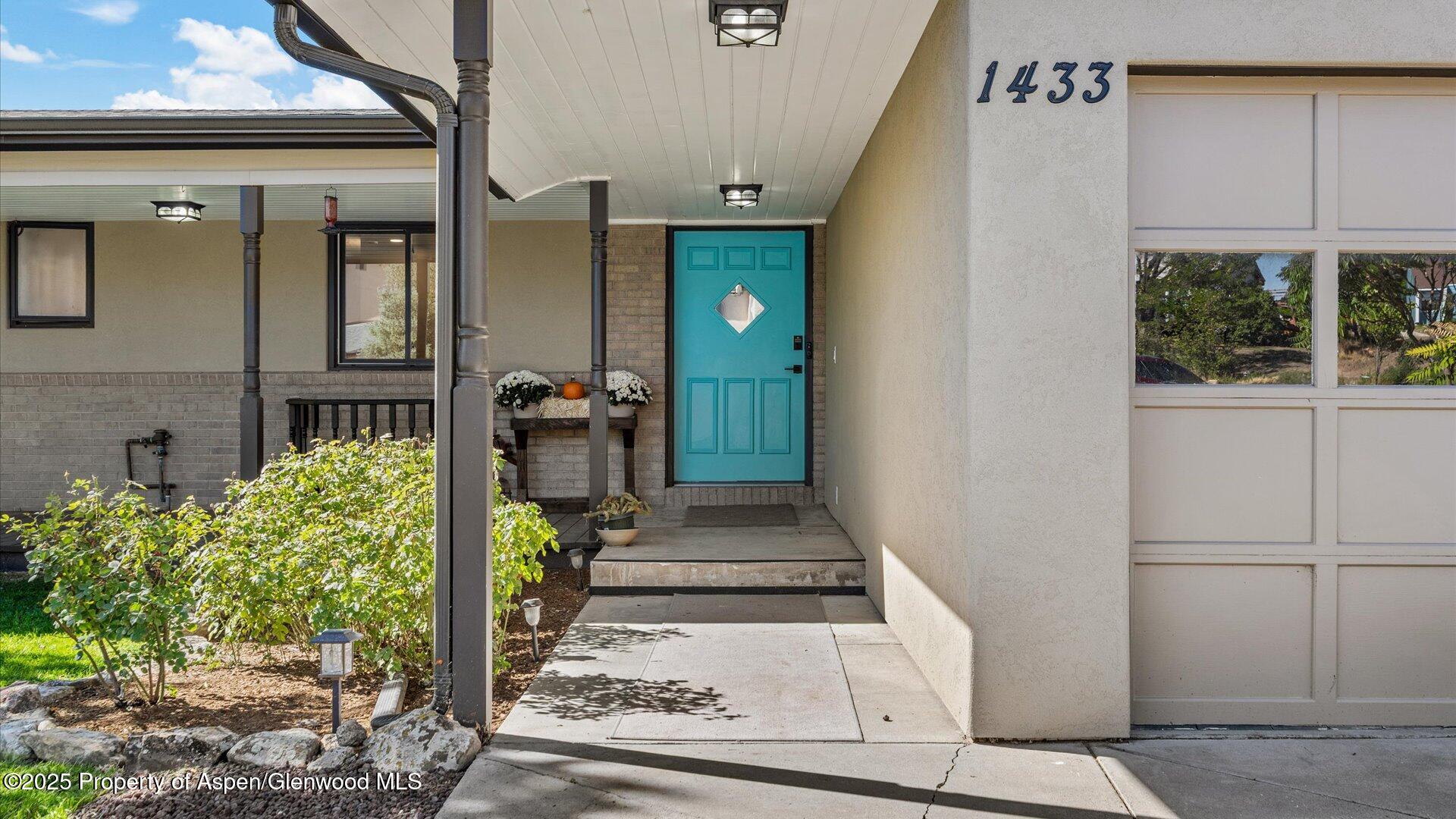 1433 Jays Avenue Rifle CO 81650