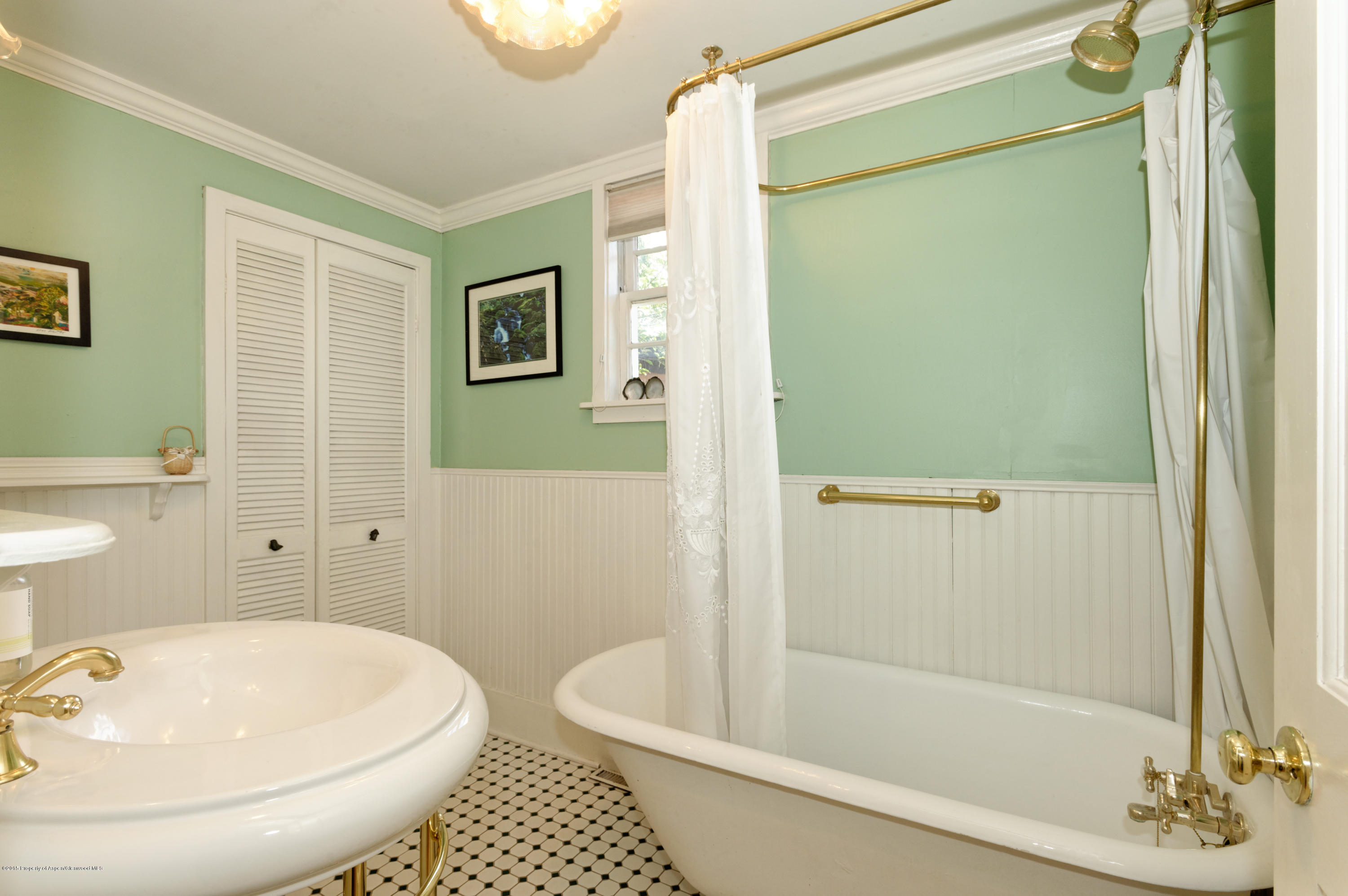 706 W Main Street Aspen CO 81611
