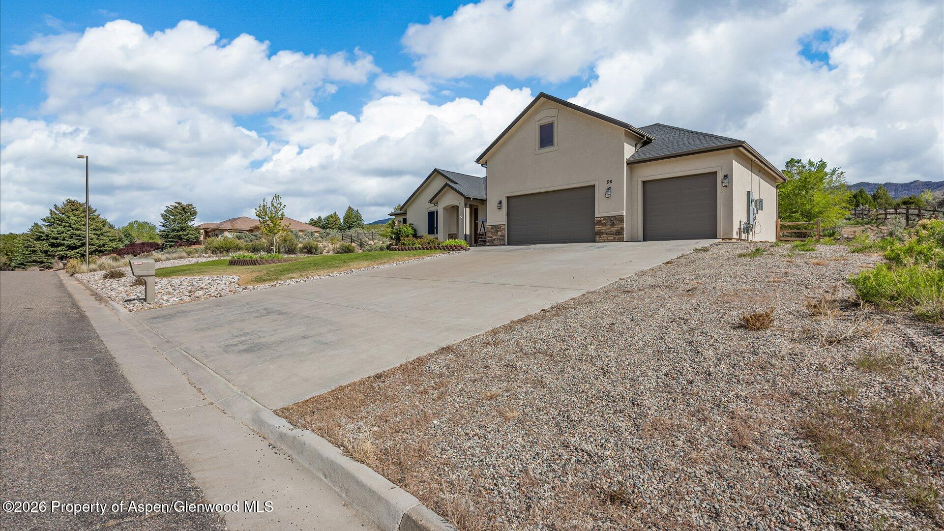 88 Boulder Ridge Drive Parachute CO 81635