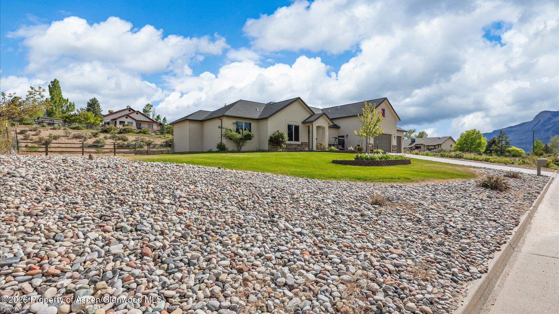 88 Boulder Ridge Drive Parachute CO 81635
