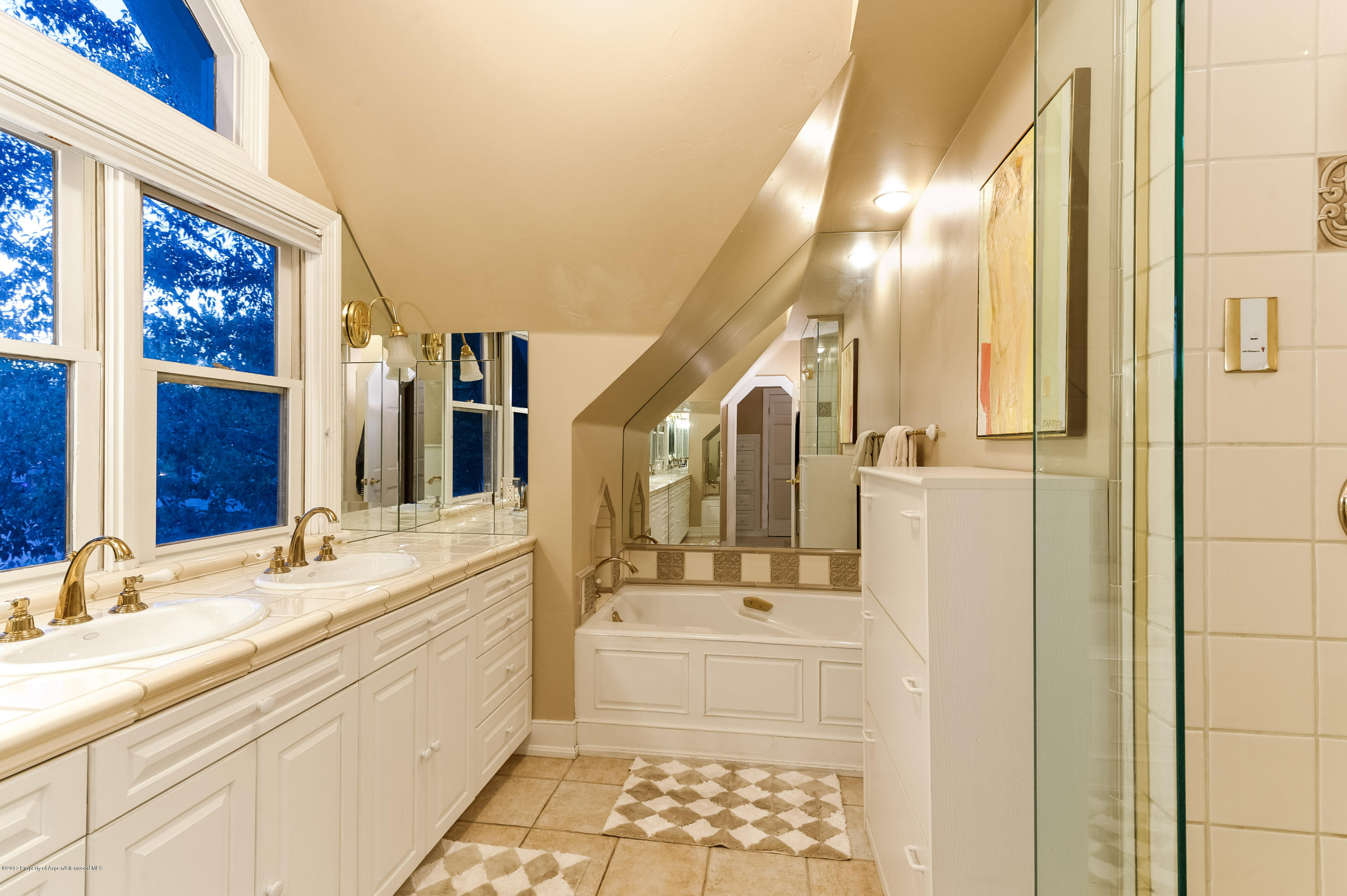633 W Main Street Aspen CO 81611