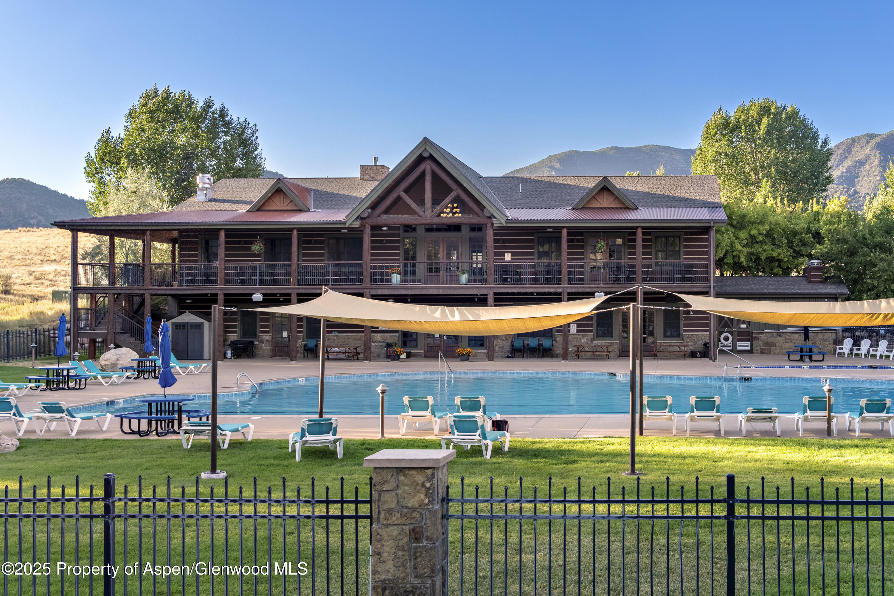 249 Whitehorse New Castle CO 81647