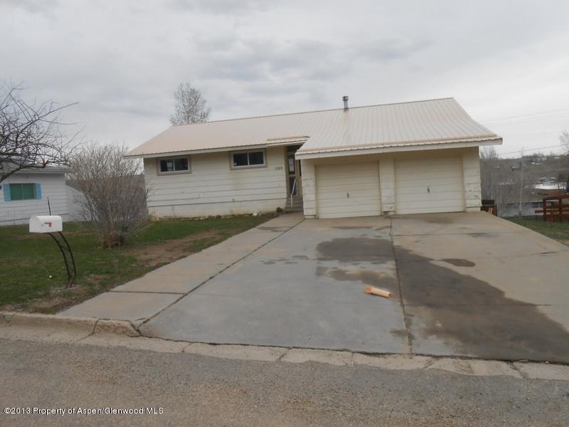 1029 School Street Craig CO 81625