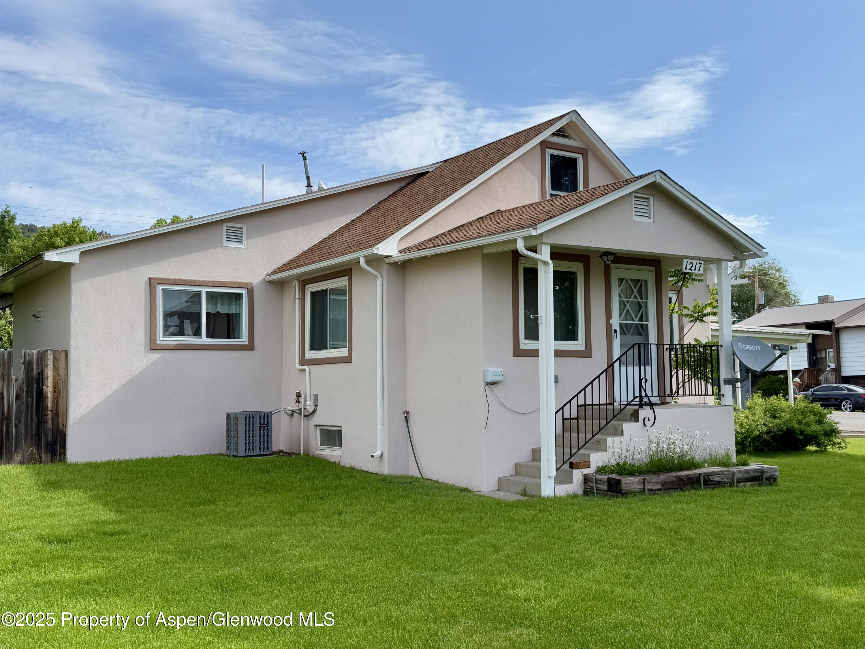 1217 Main Street Meeker CO 81641