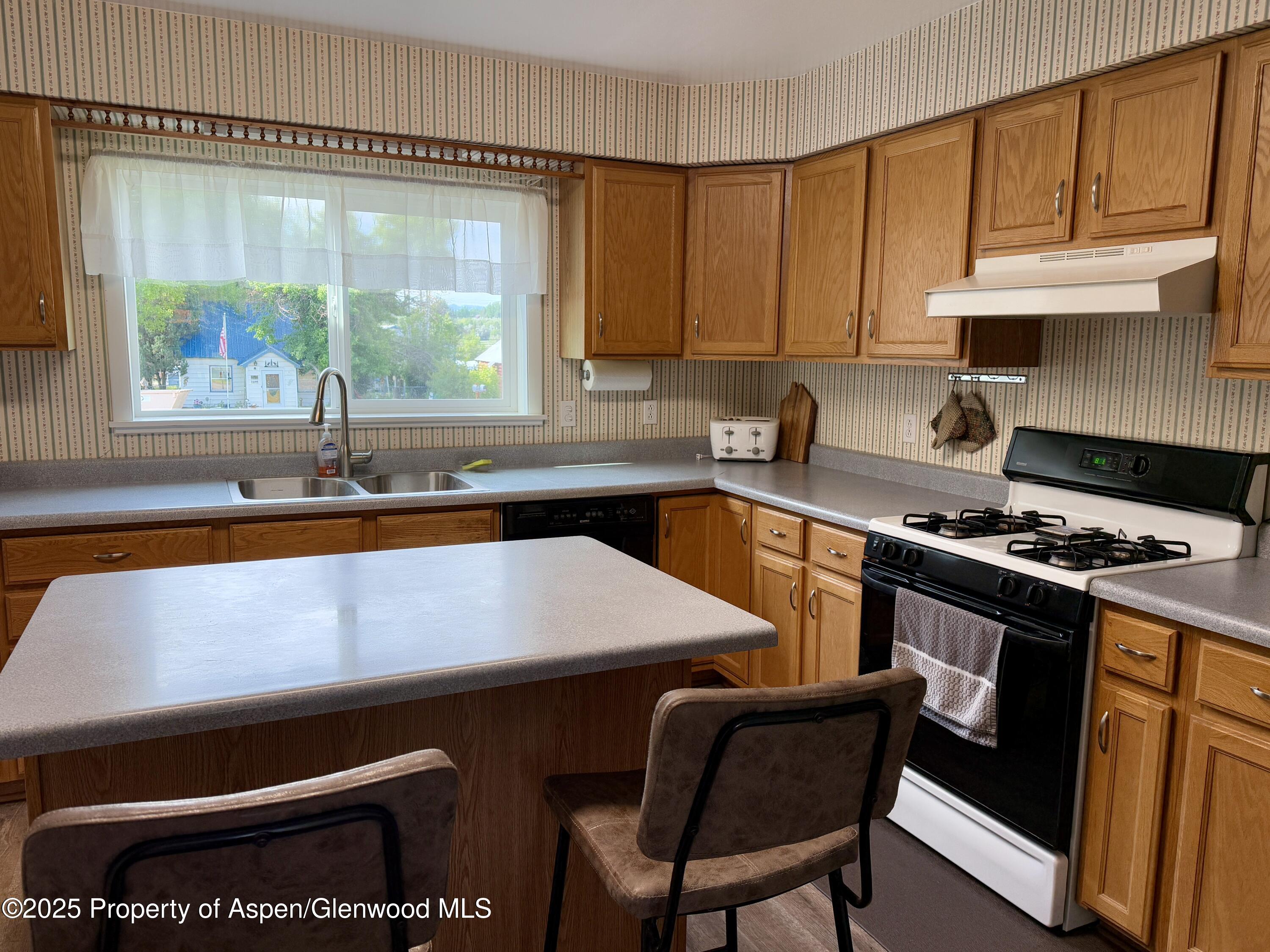 1217 Main Street Meeker CO 81641