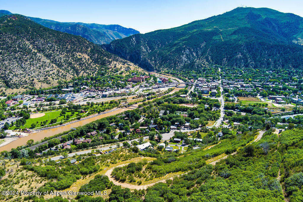 921 W 9th Street Glenwood Springs CO 81601