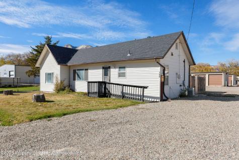 158 Cardinal Way Parachute CO 81635