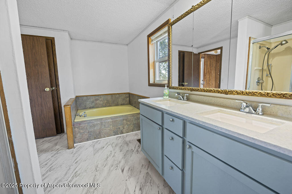 1018 E 11th Street Craig CO 81625