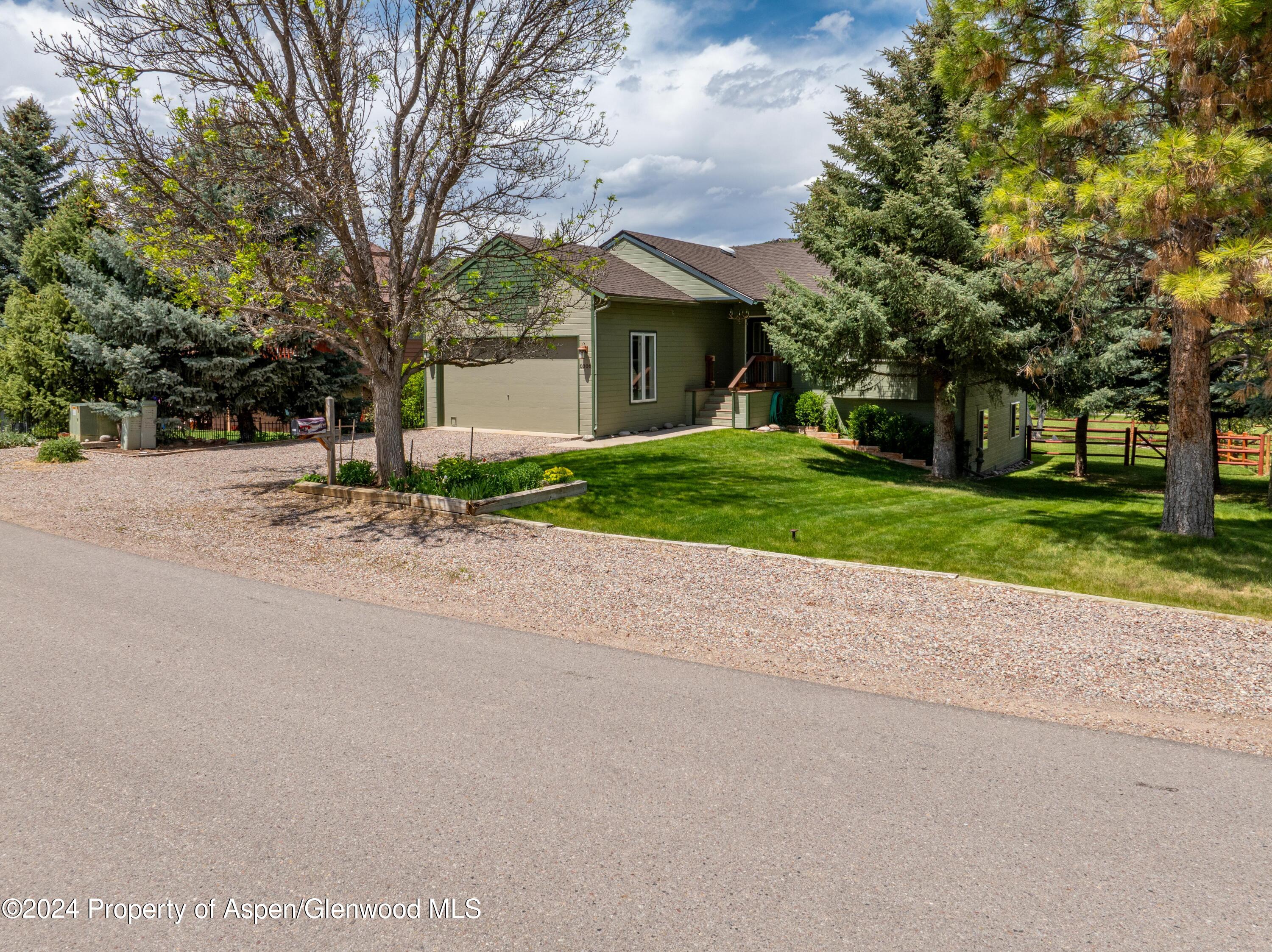 306 Summit Drive Carbondale CO 81623