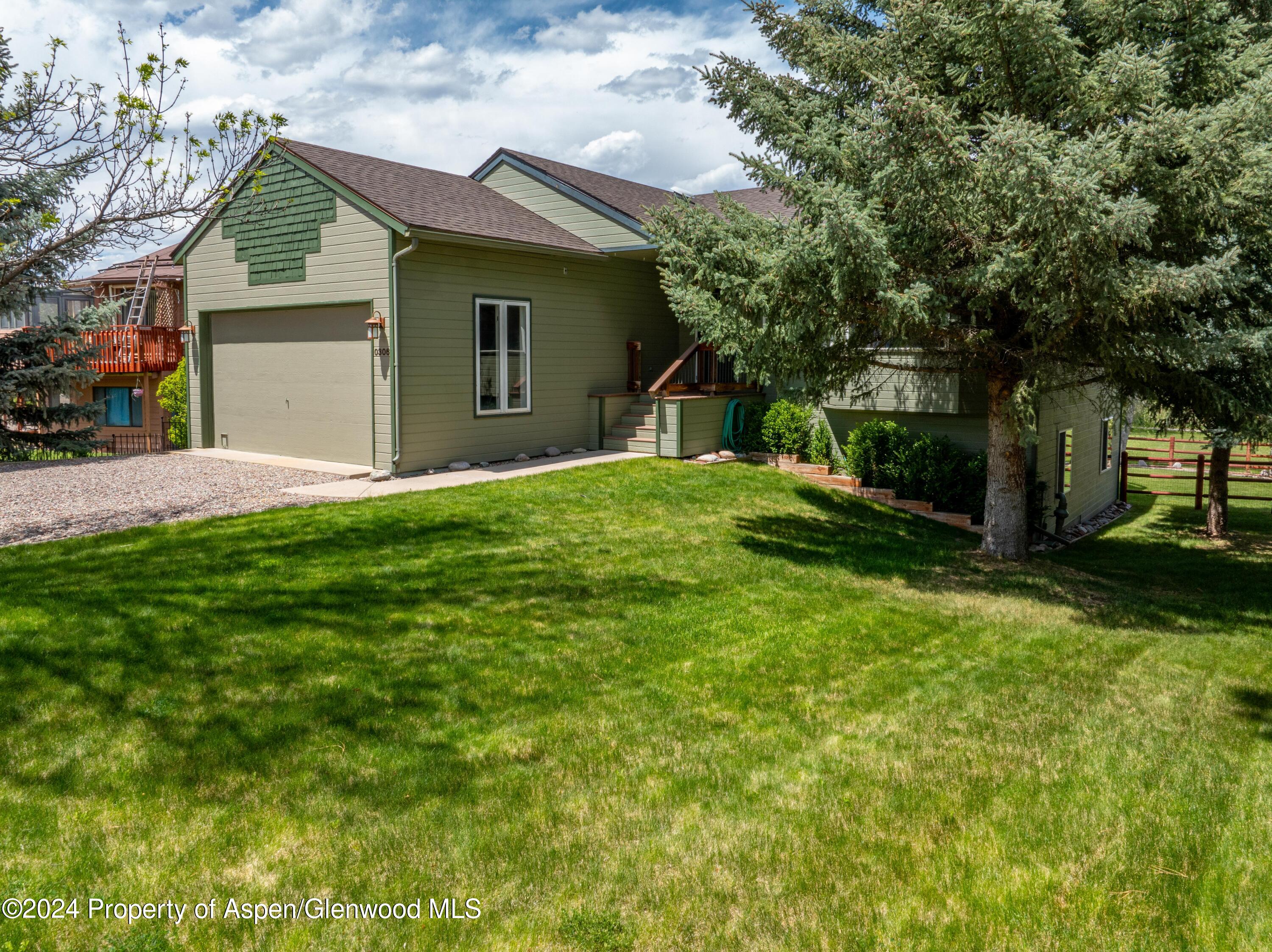 306 Summit Drive Carbondale CO 81623