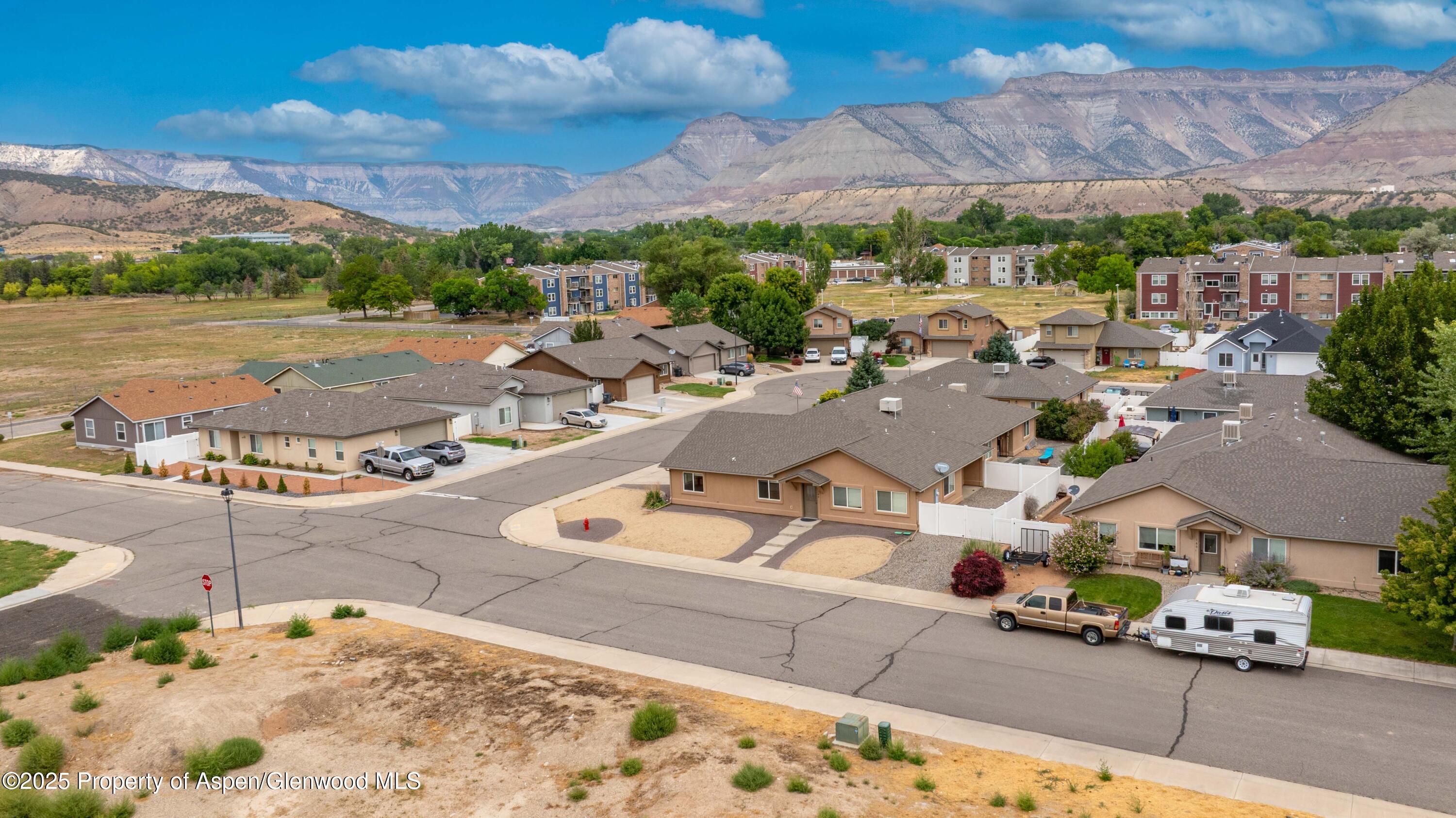 140 Anvil Lane Parachute CO 81635