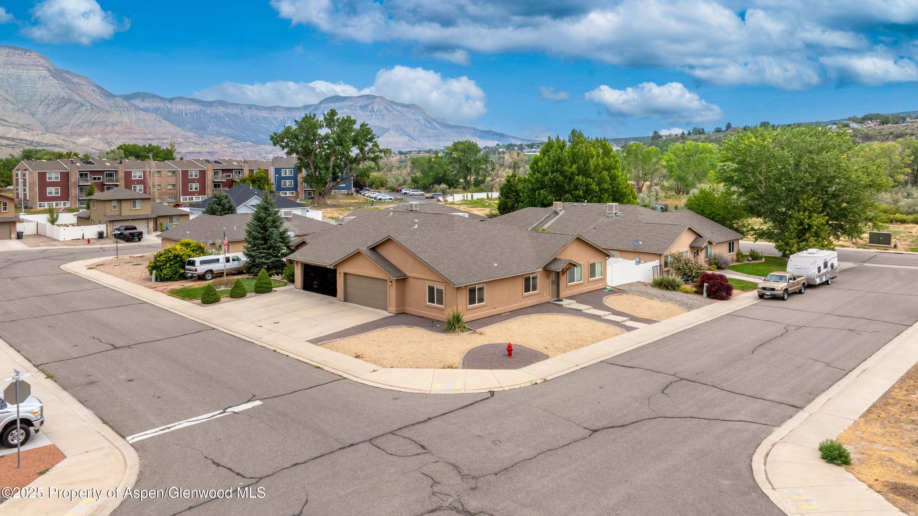 140 Anvil Lane Parachute CO 81635