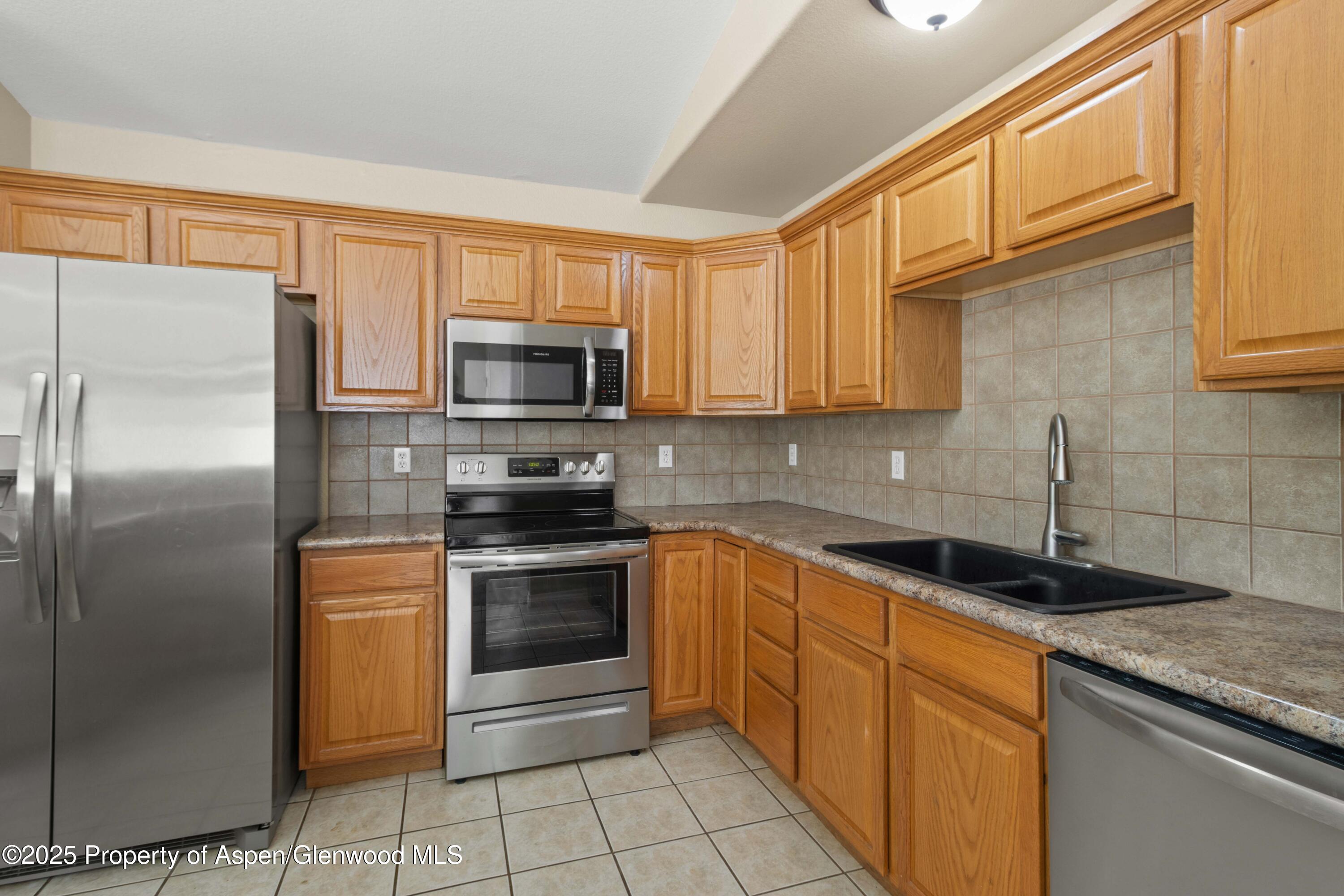 140 Anvil Lane Parachute CO 81635