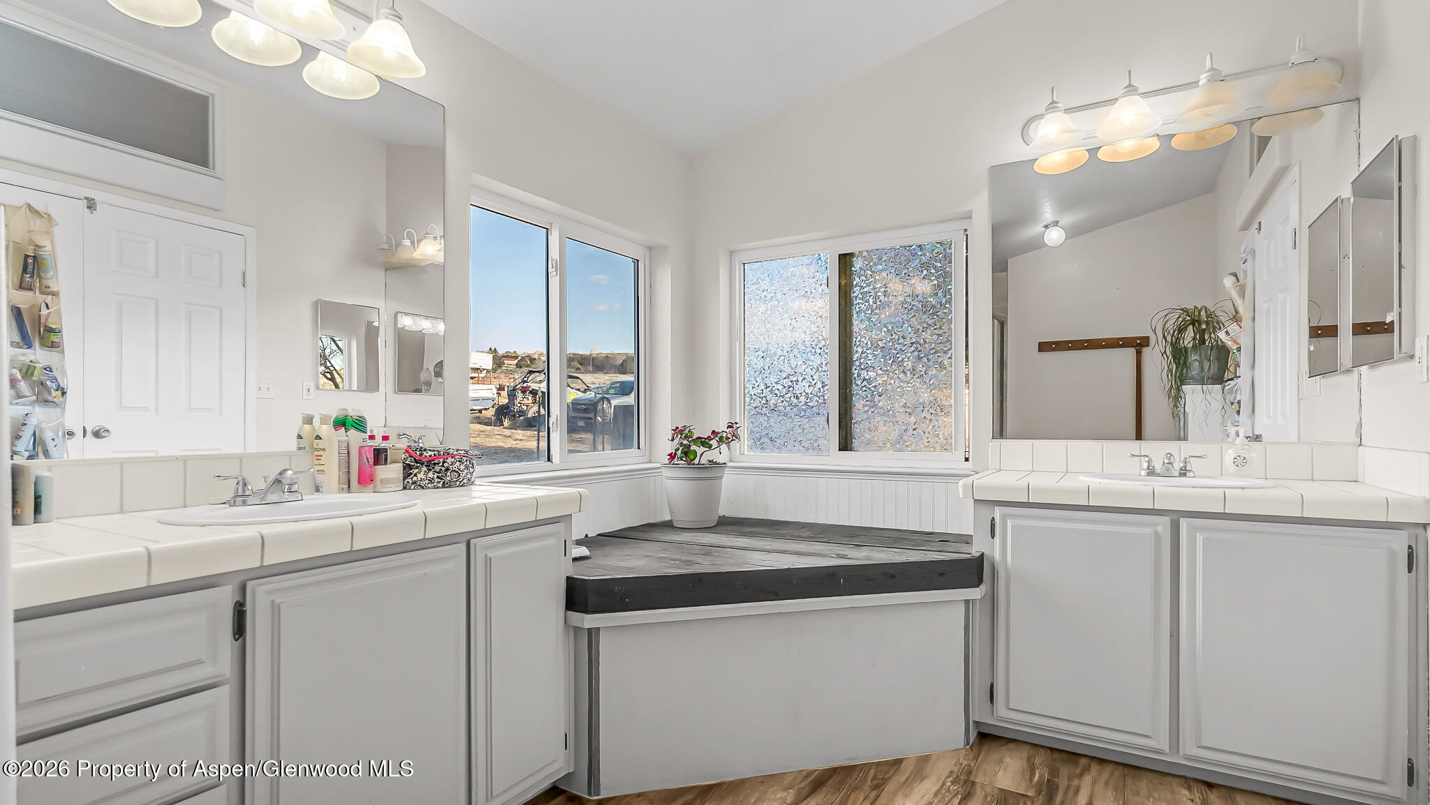 201 Dj Road Parachute CO 81635