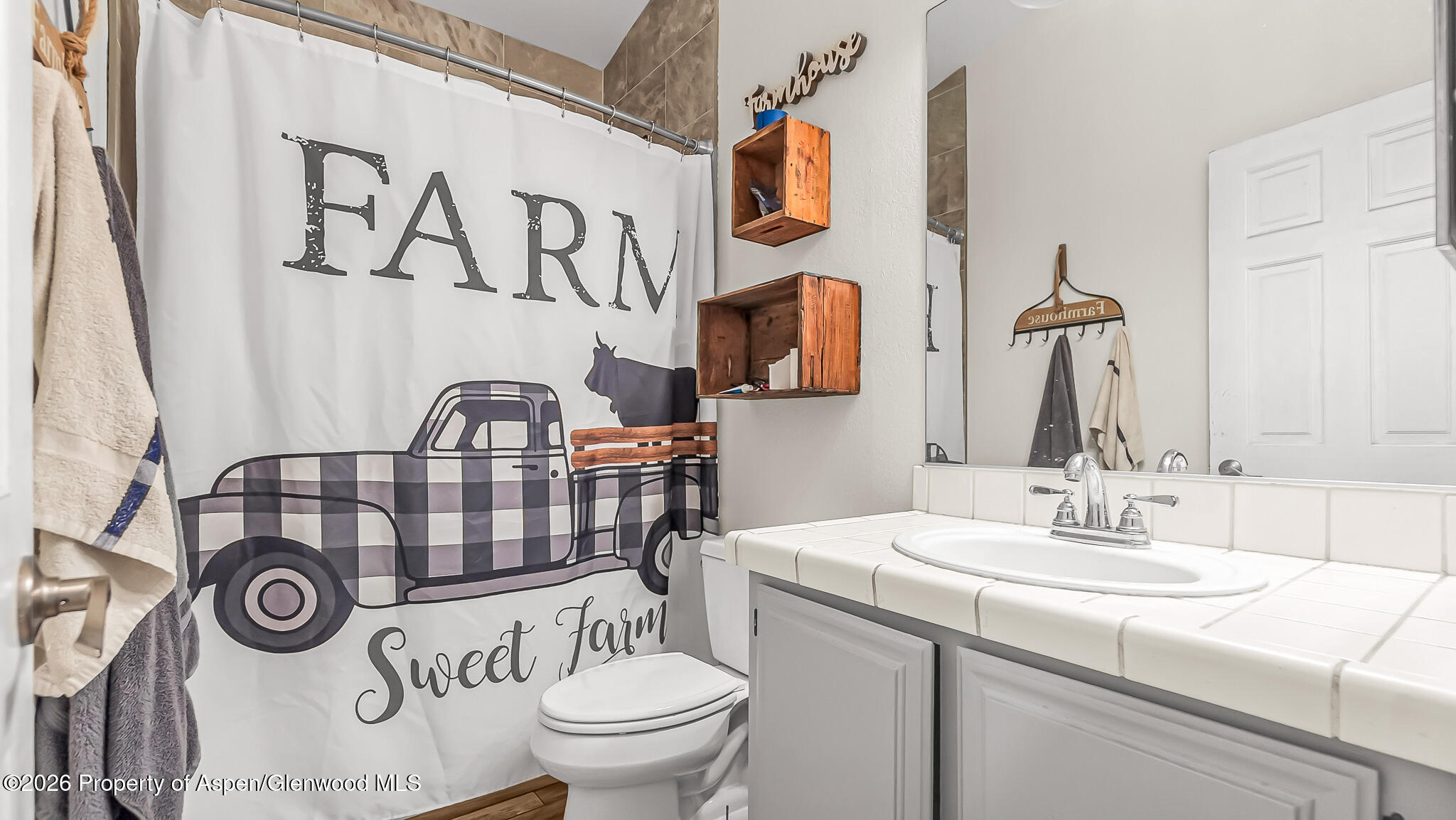 201 Dj Road Parachute CO 81635