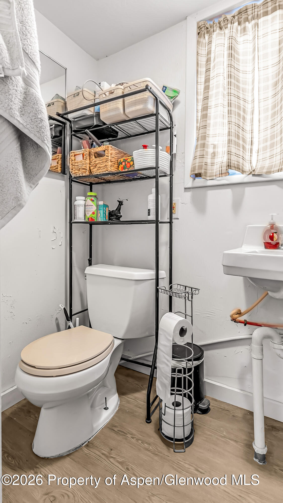 201 Dj Road Parachute CO 81635