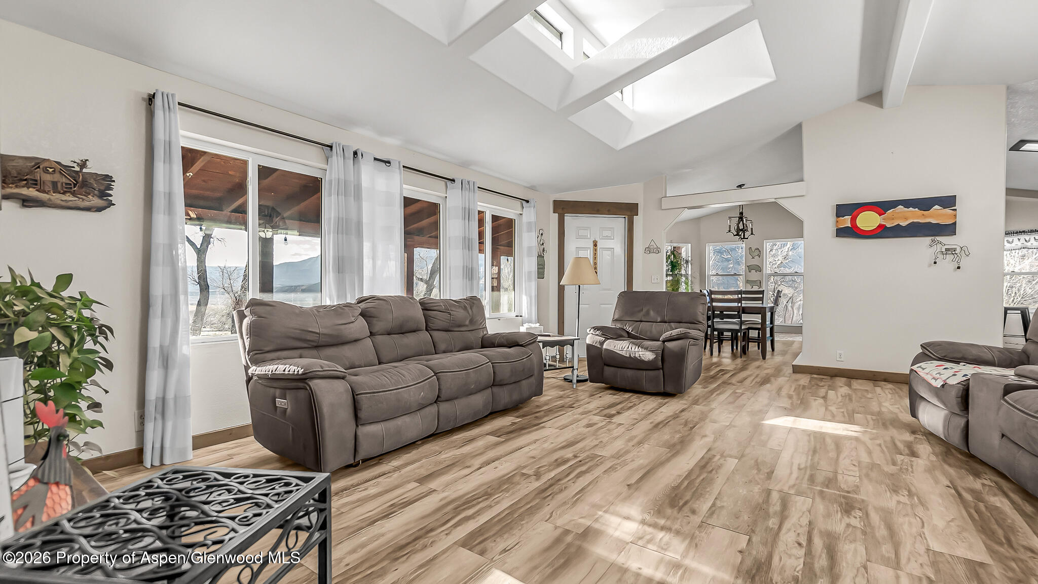 201 Dj Road Parachute CO 81635