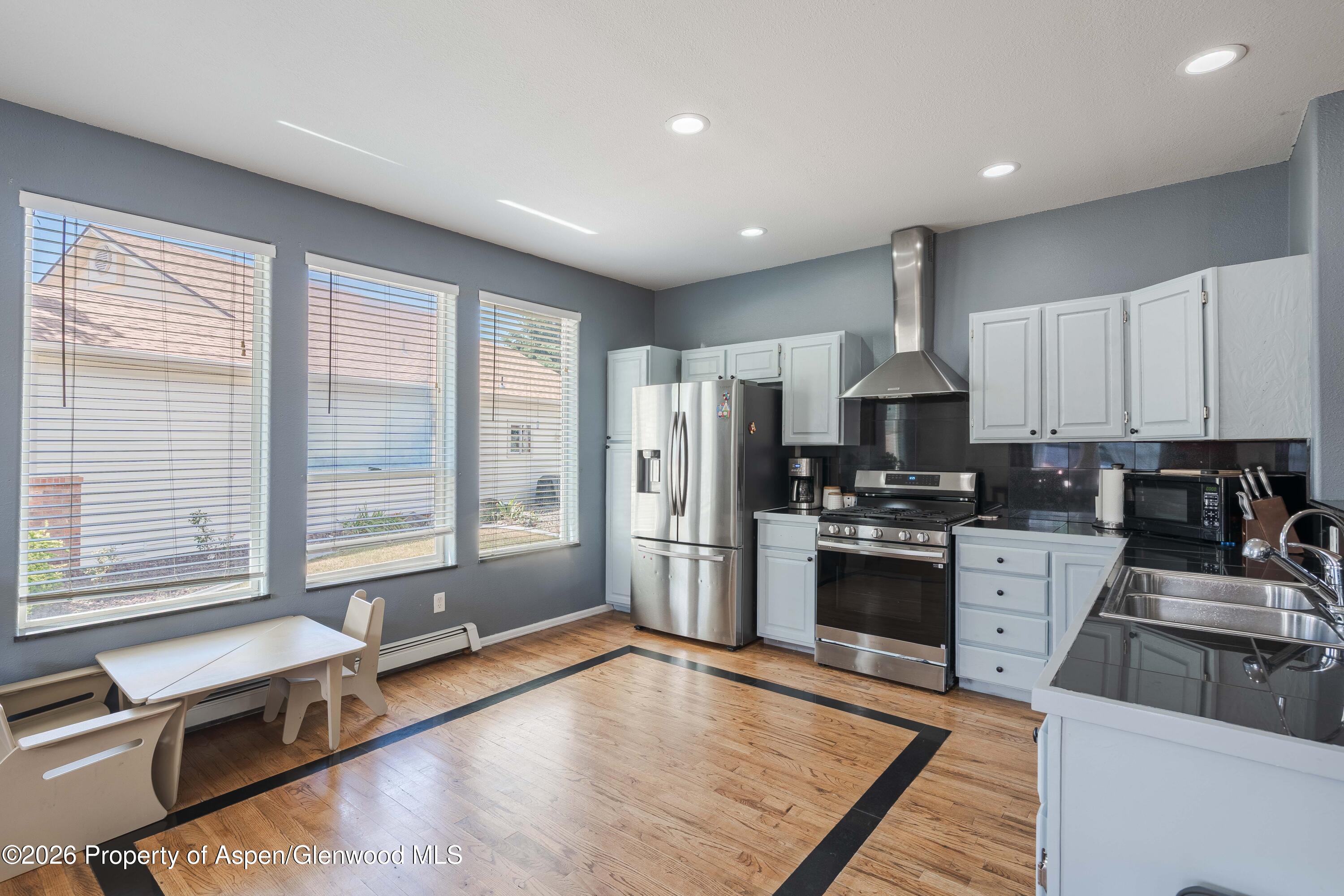 27 Snowberry Place Parachute CO 81635