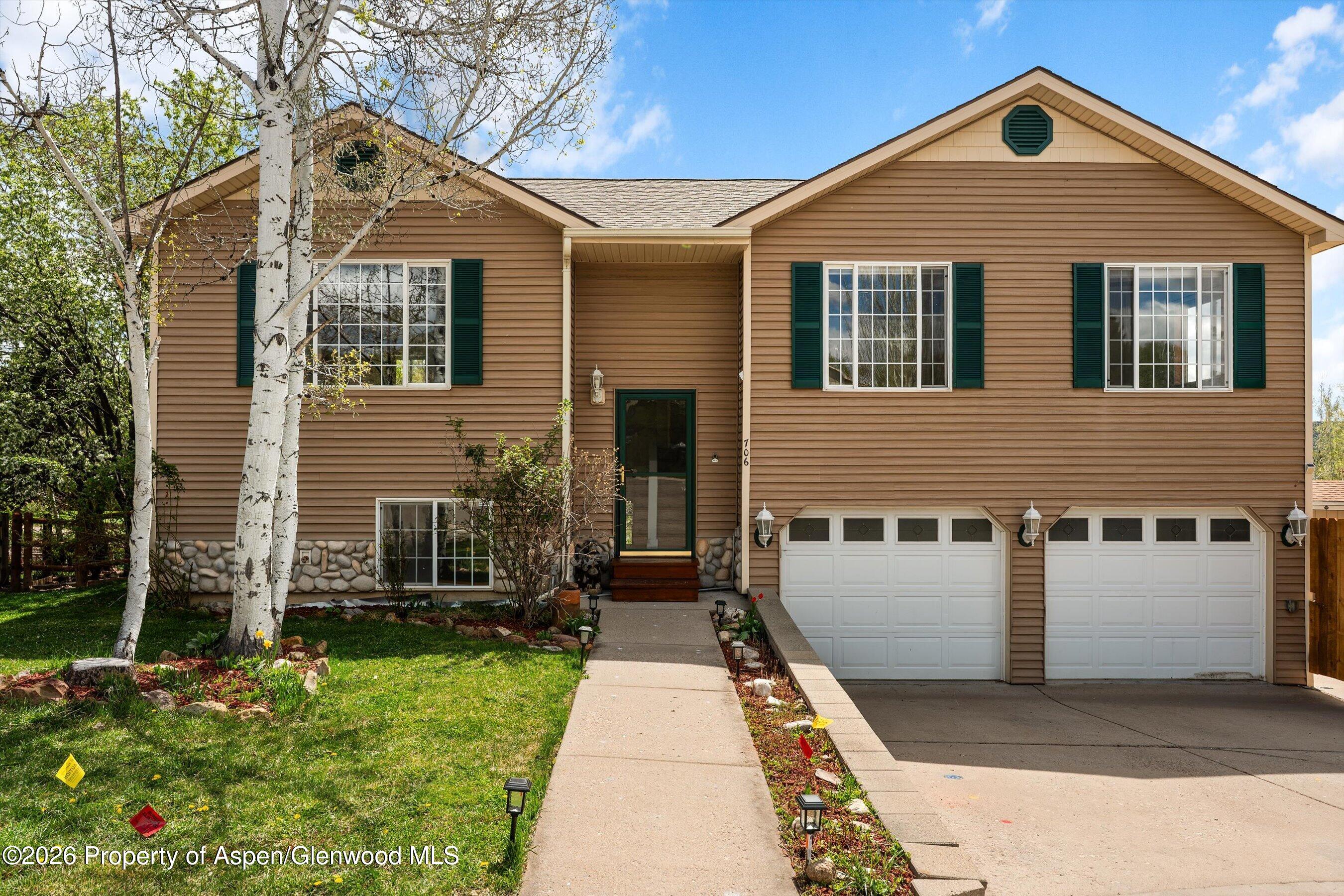 706 Oak Court New Castle CO 81647