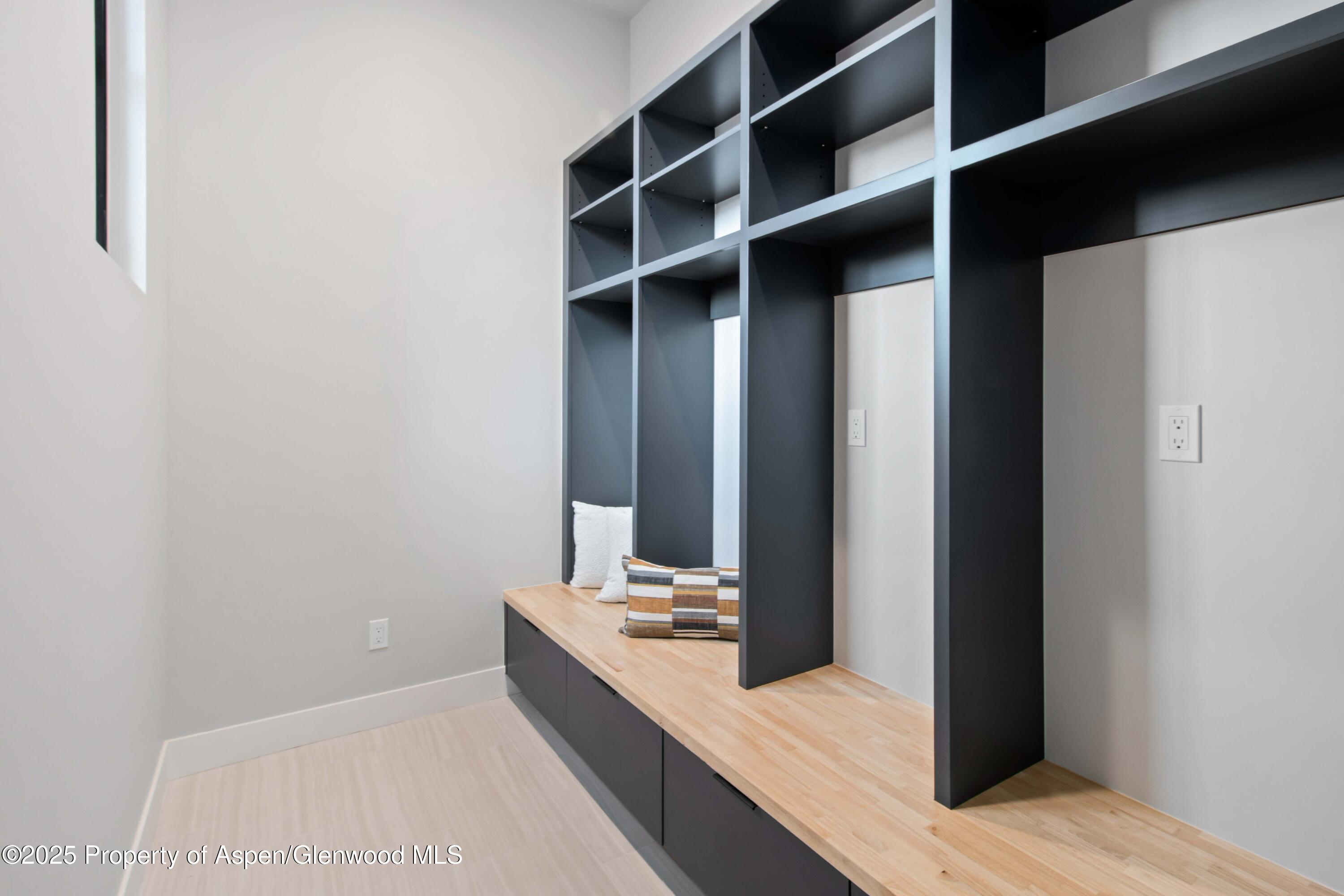 719 Perry Ridge Carbondale CO 81623