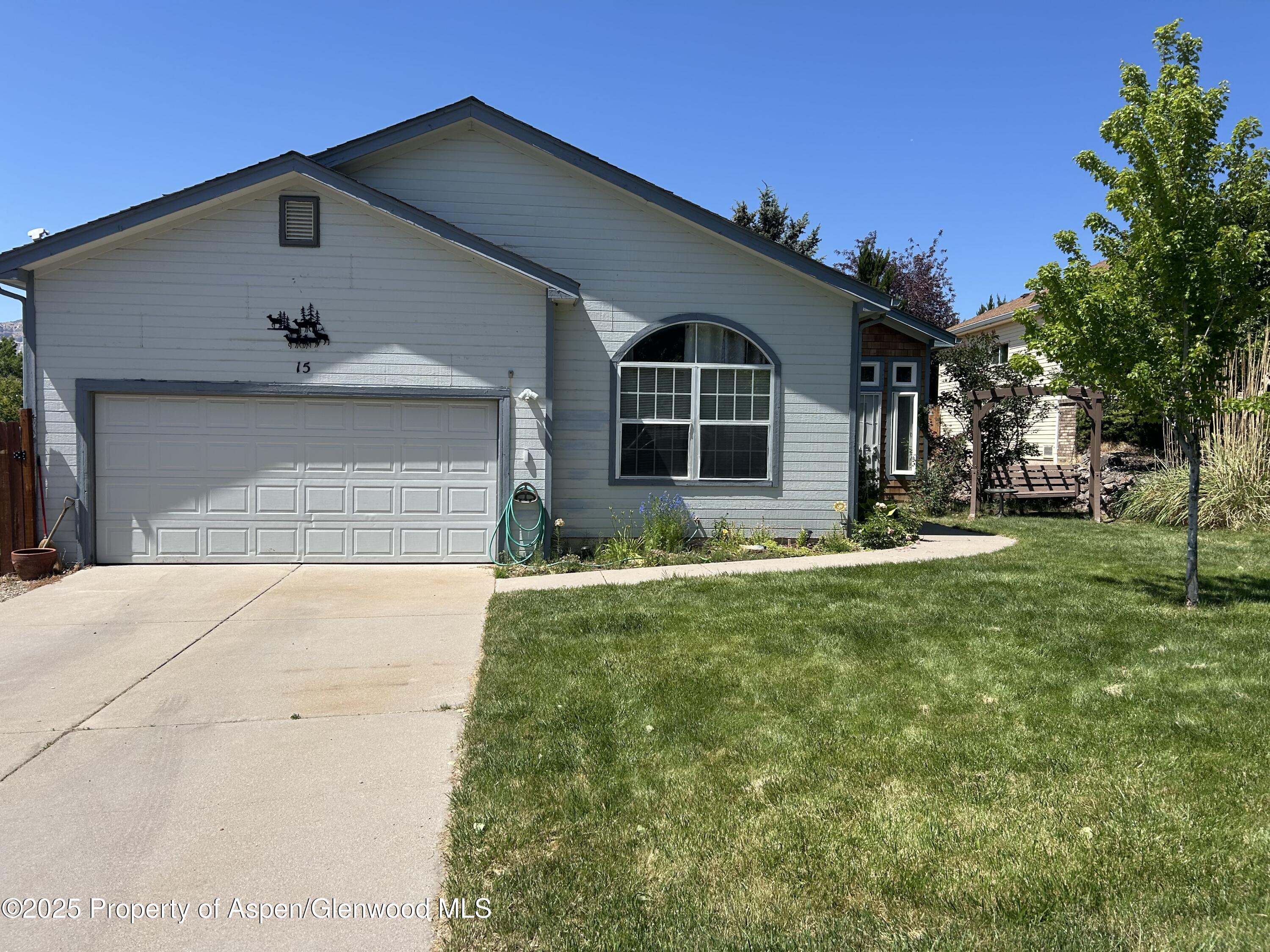 15 Pinyon Place Parachute CO 81635